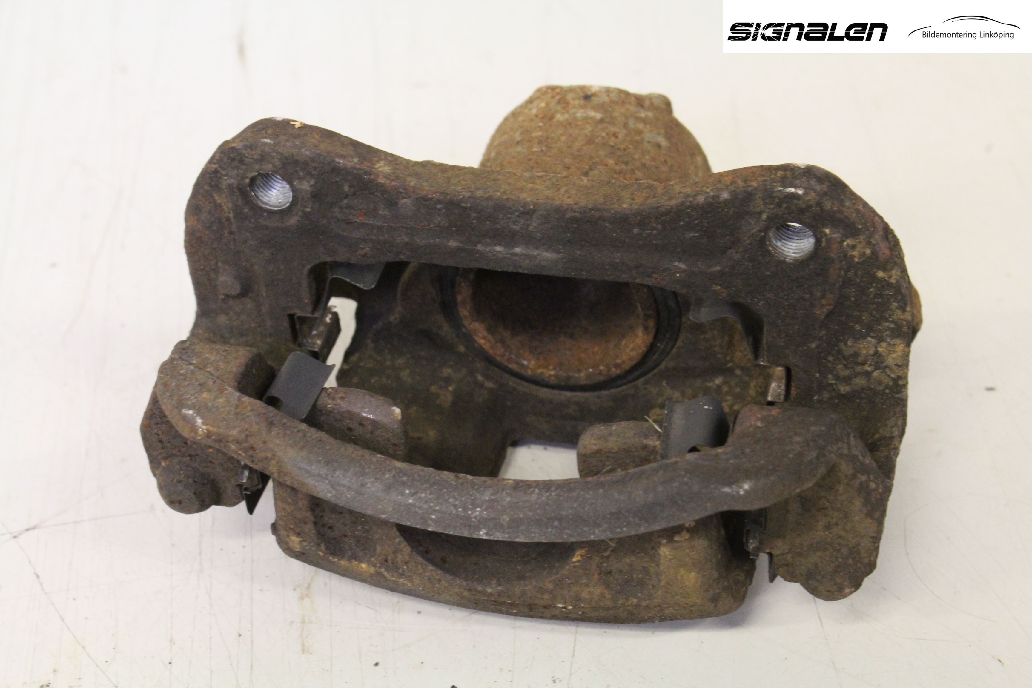 Hyundai i20 PB 09-14 Bromsok Fram Vänster