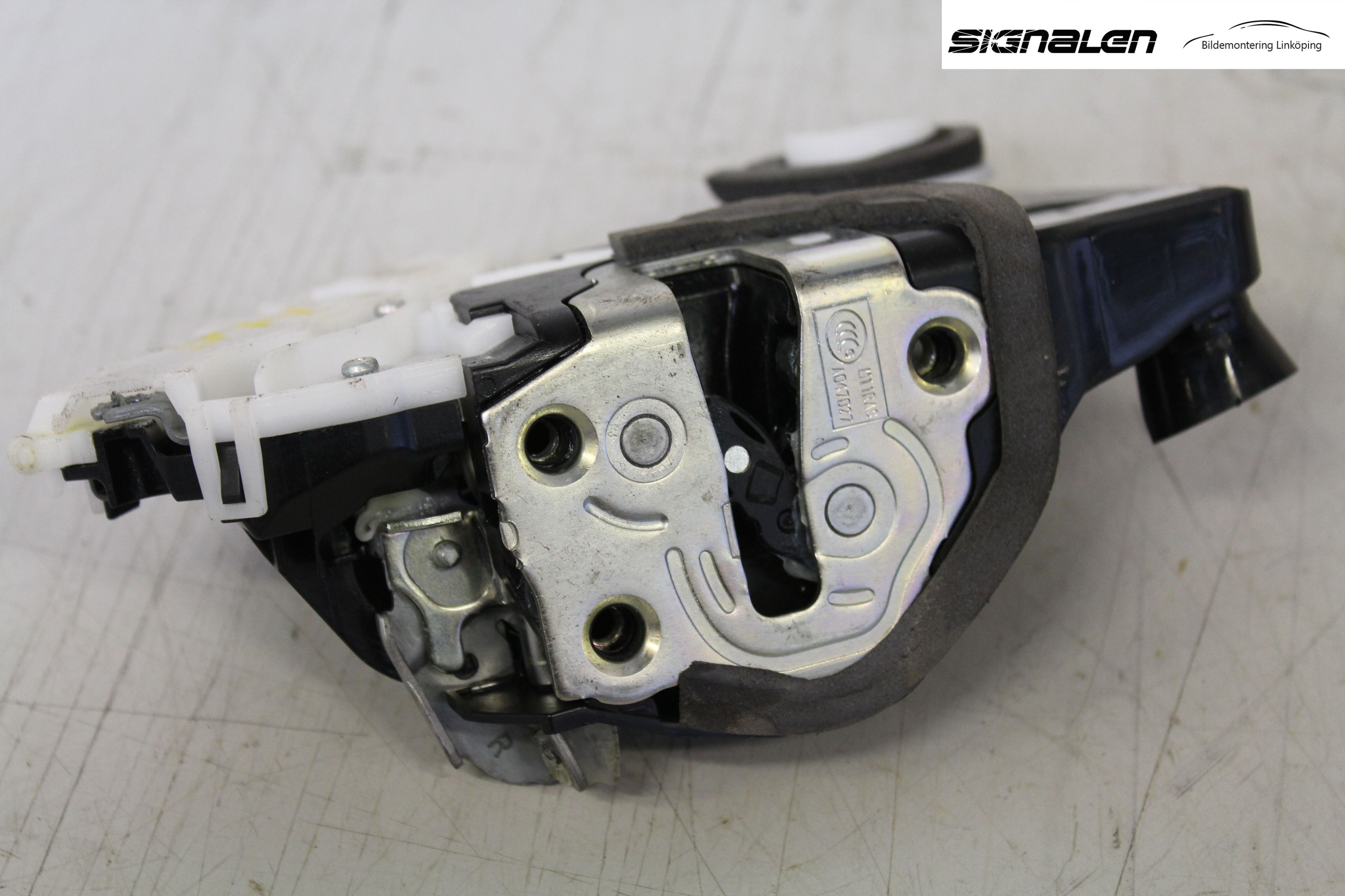 Honda CR-V 13-18 Låskista-Dörrlås