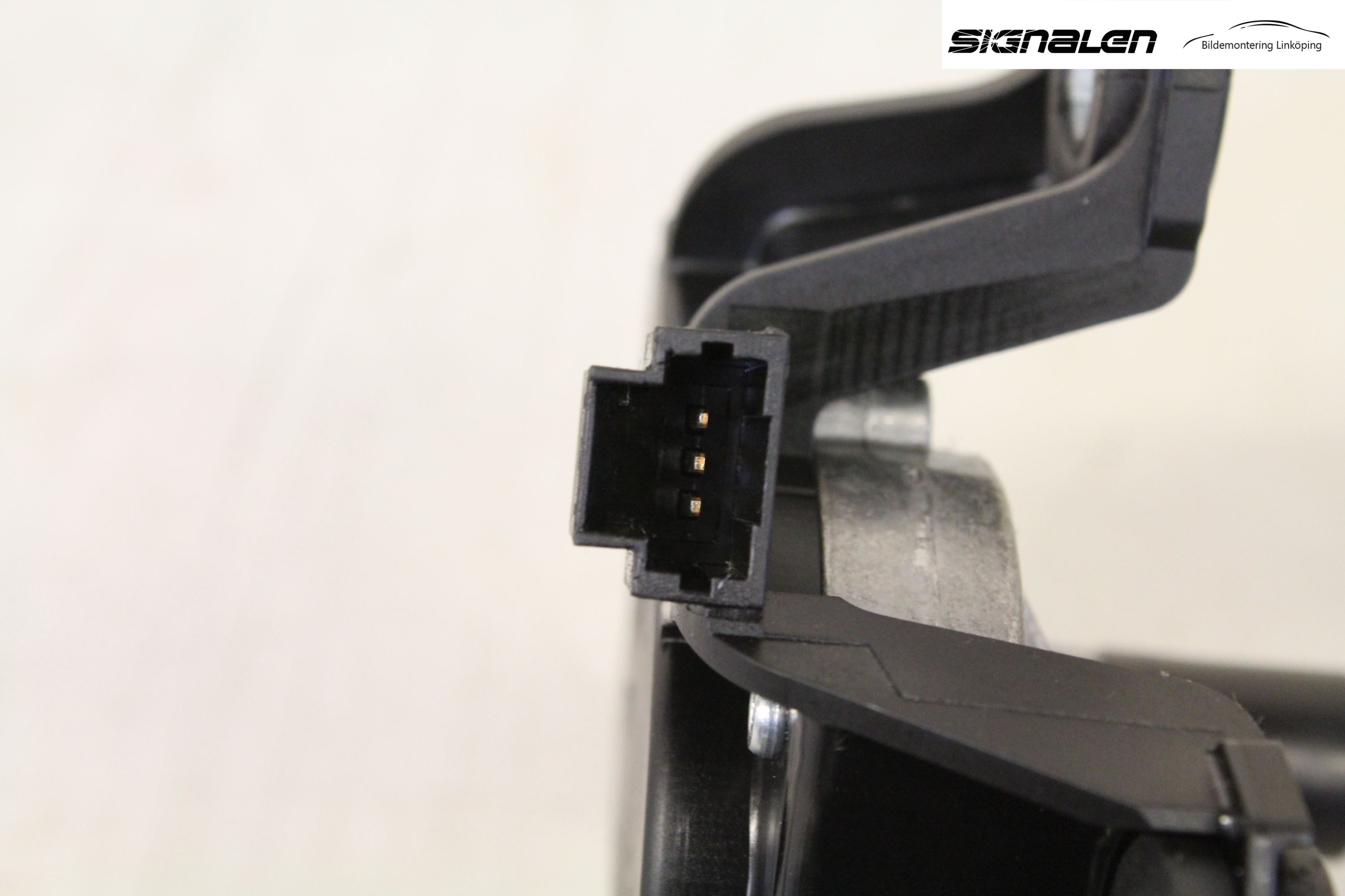 Nissan QASHQAI   07-10 Torkarmotor Baklucka