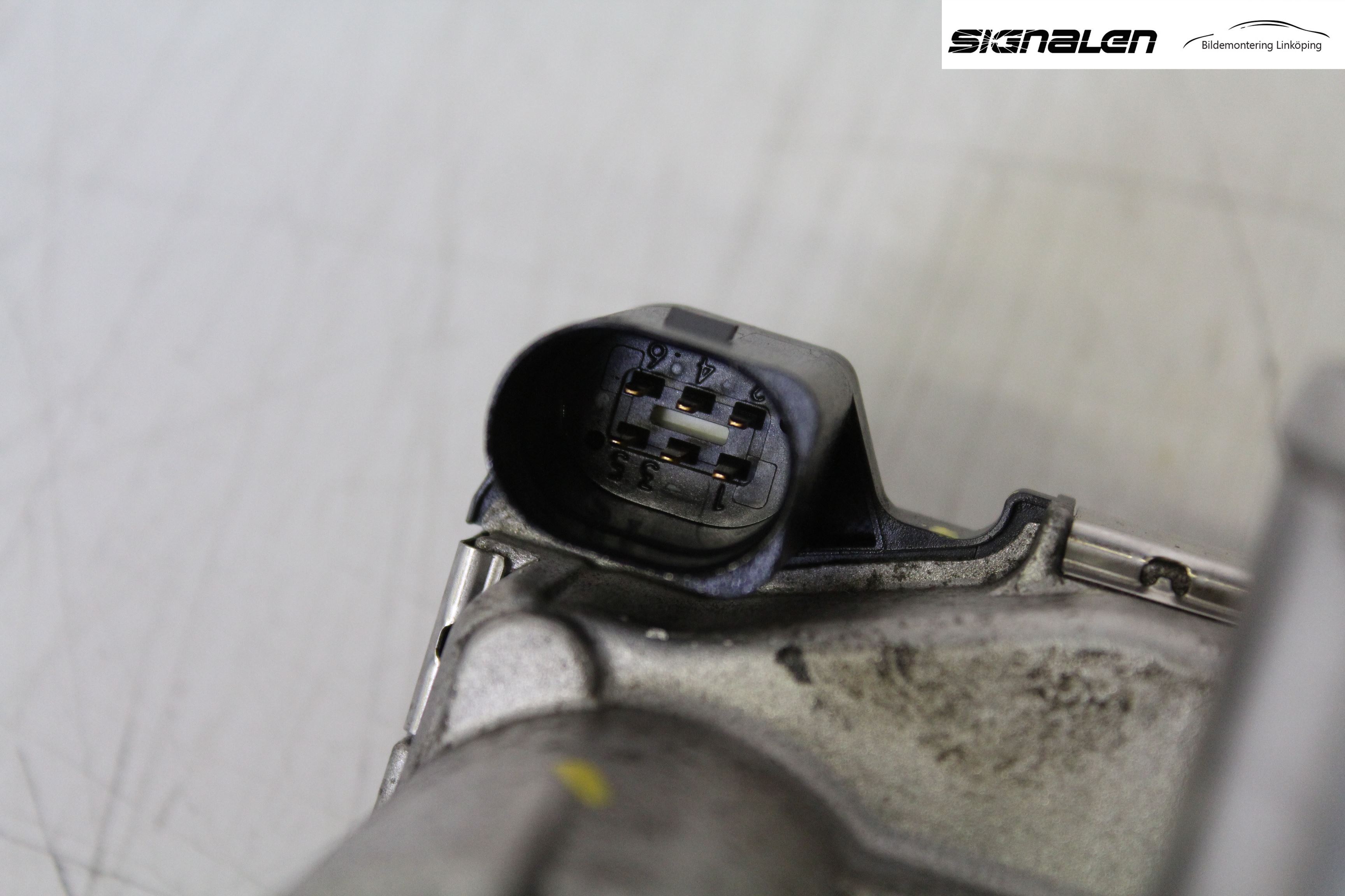 Nissan QASHQAI   07-10 Injspjällhus