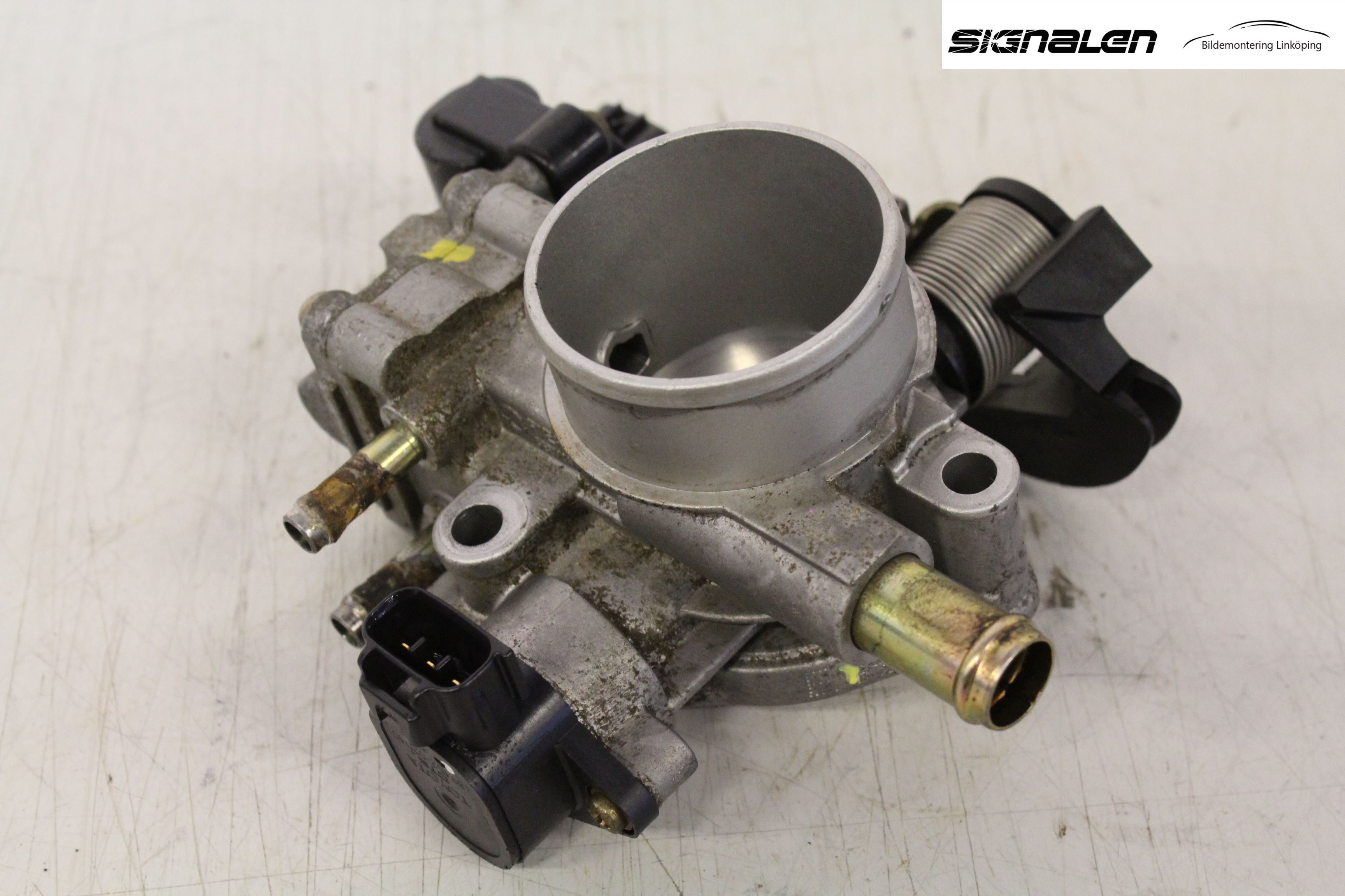 Toyota COROLLA 02-07 Injspjällhus