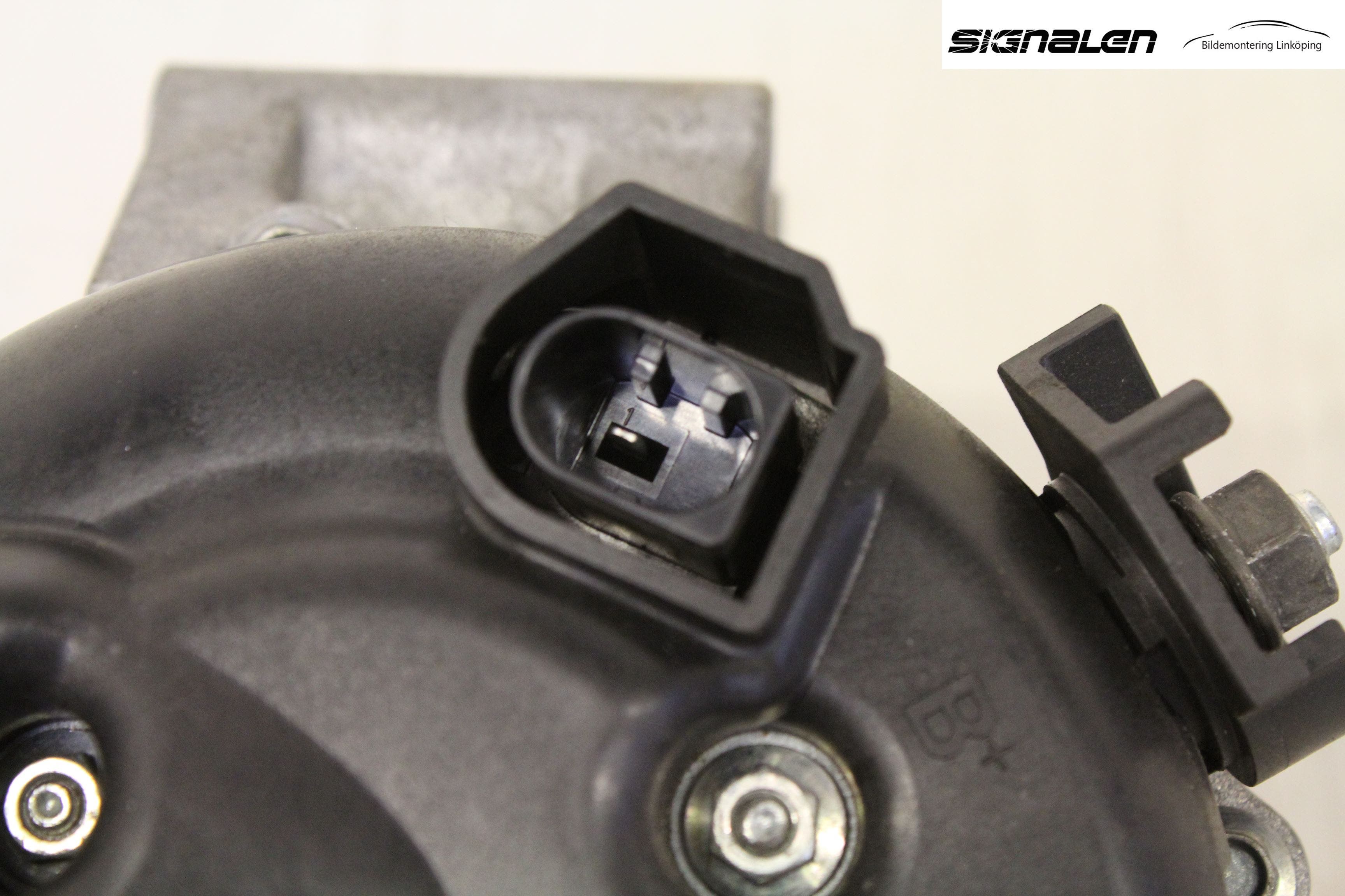 BMW 5 F10/F11/F18 09-17 Generator