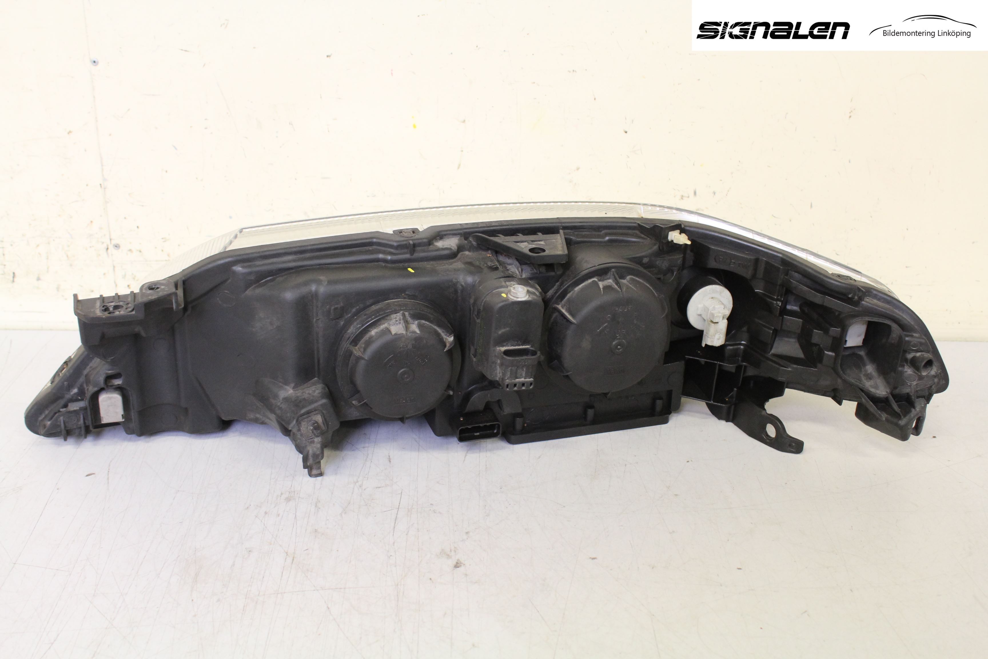 Renault LAGUNA II  01-05 Strålkastare Höger