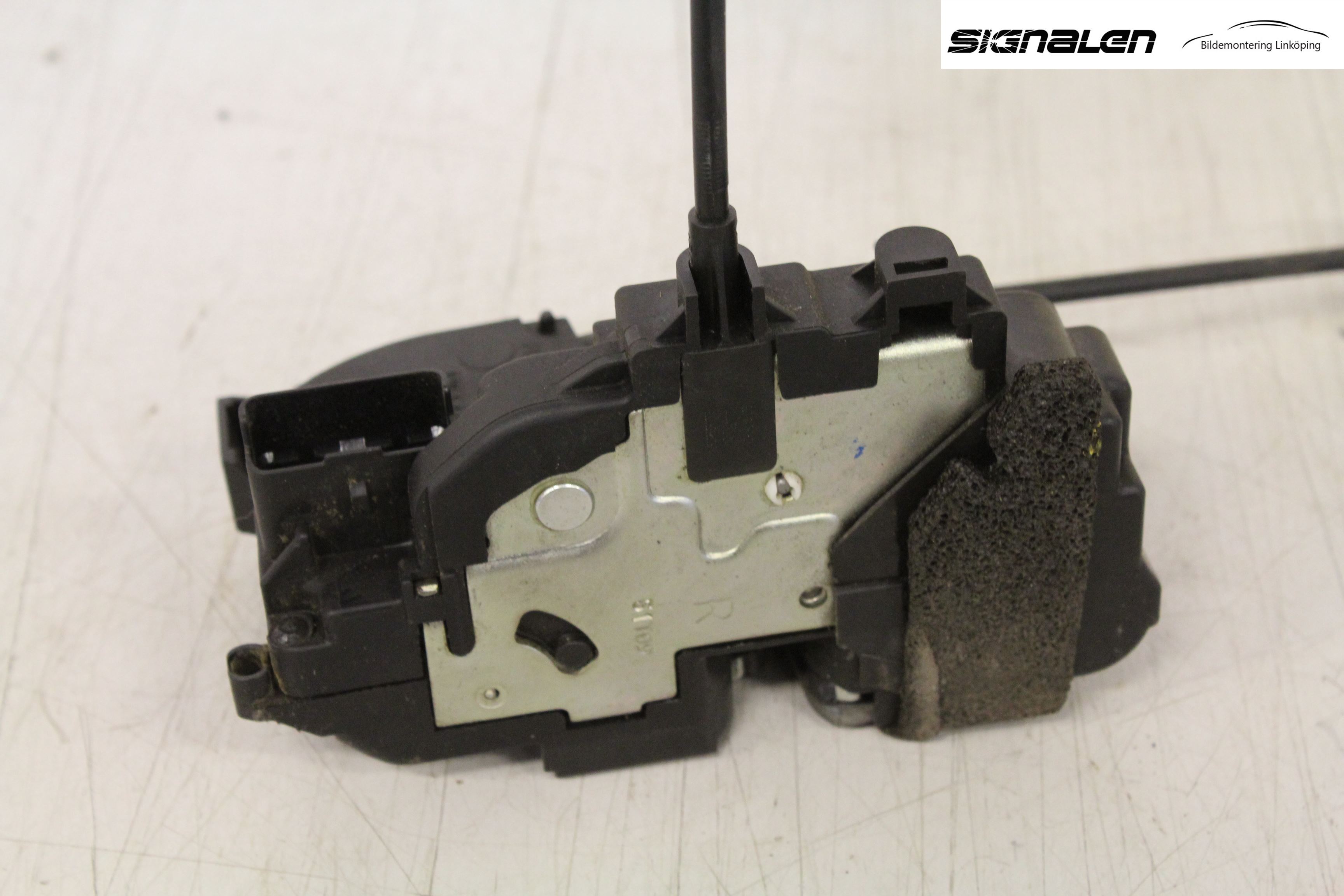 Renault LAGUNA III 08-10 Låskista-Dörrlås