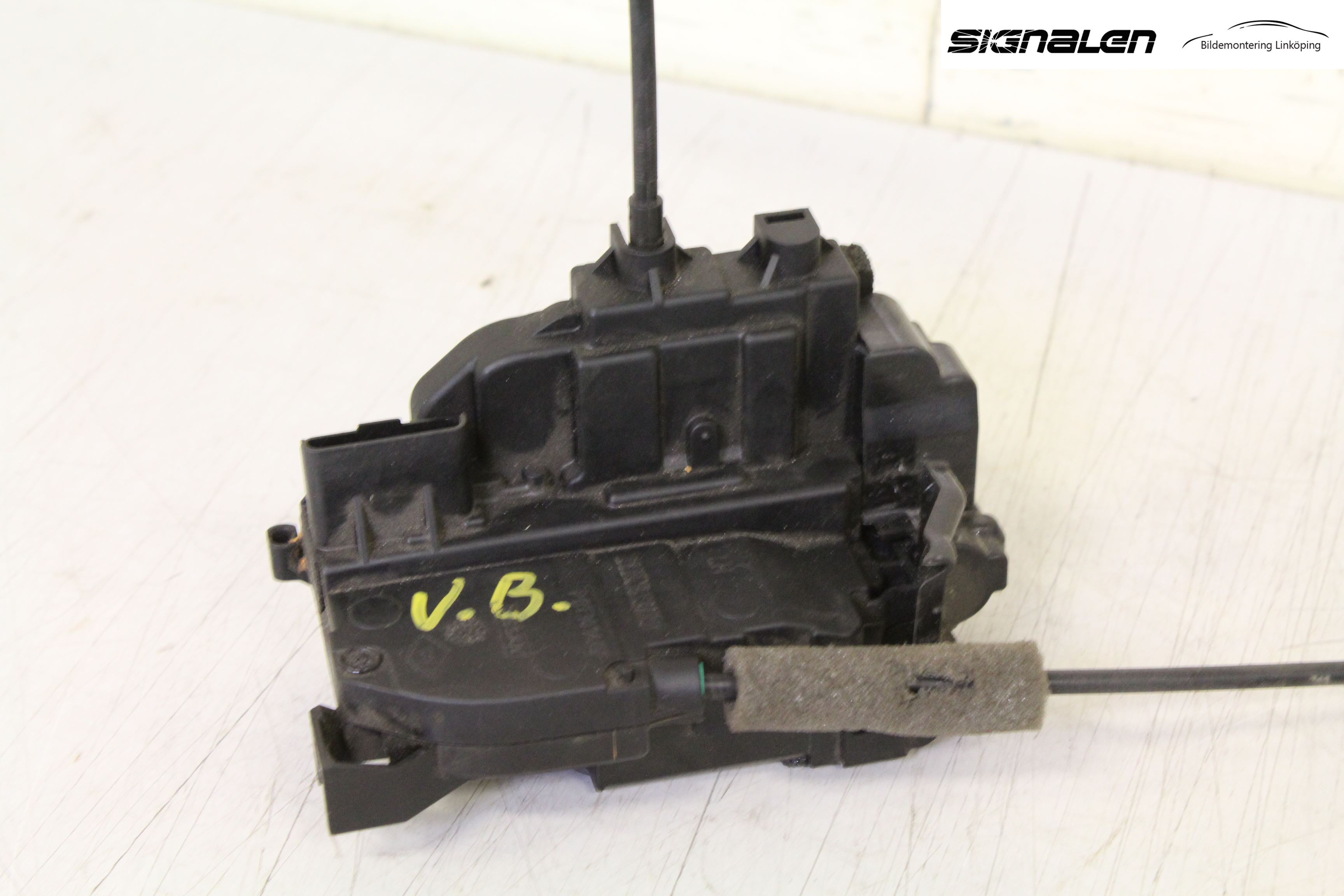 Renault LAGUNA III 08-10 Låskista-Dörrlås