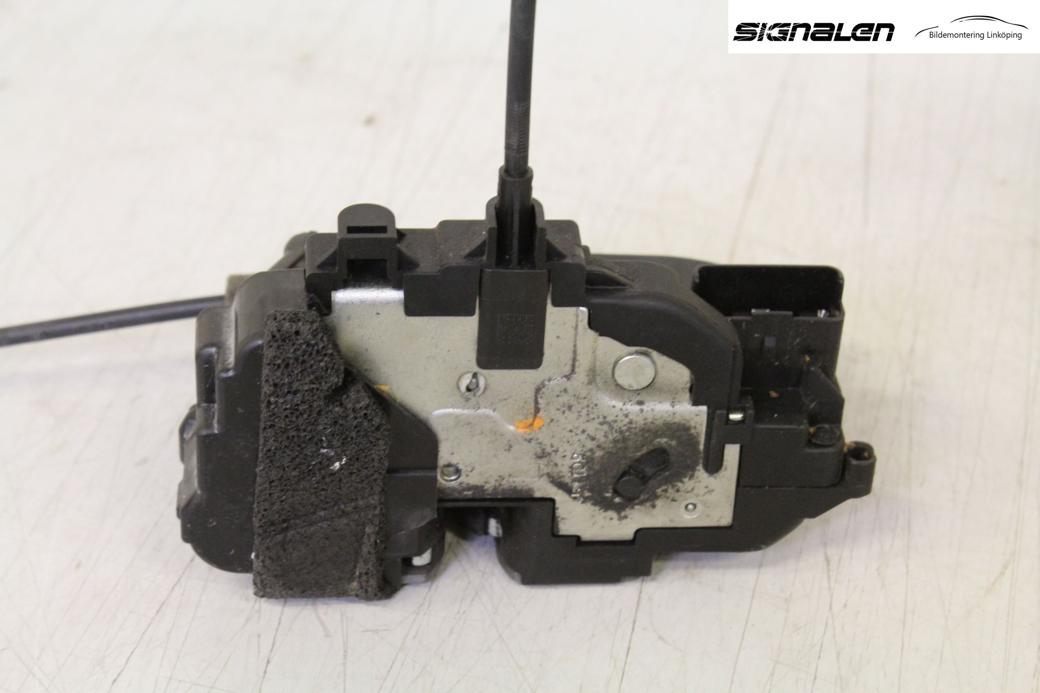 Renault LAGUNA III 08-10 Låskista-Dörrlås