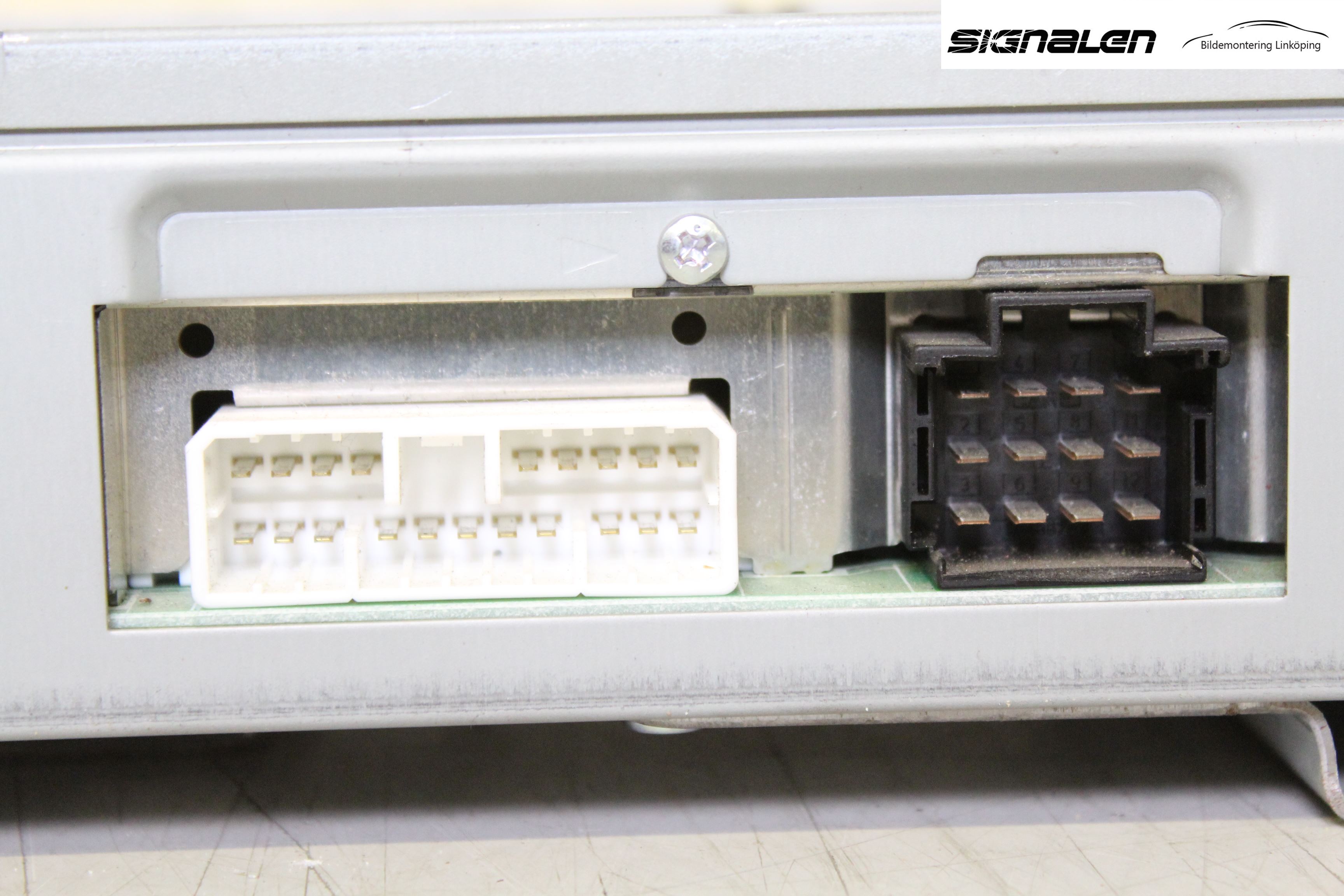 Saab 9-3 VER 2 Radio-Stereo Förstärkare