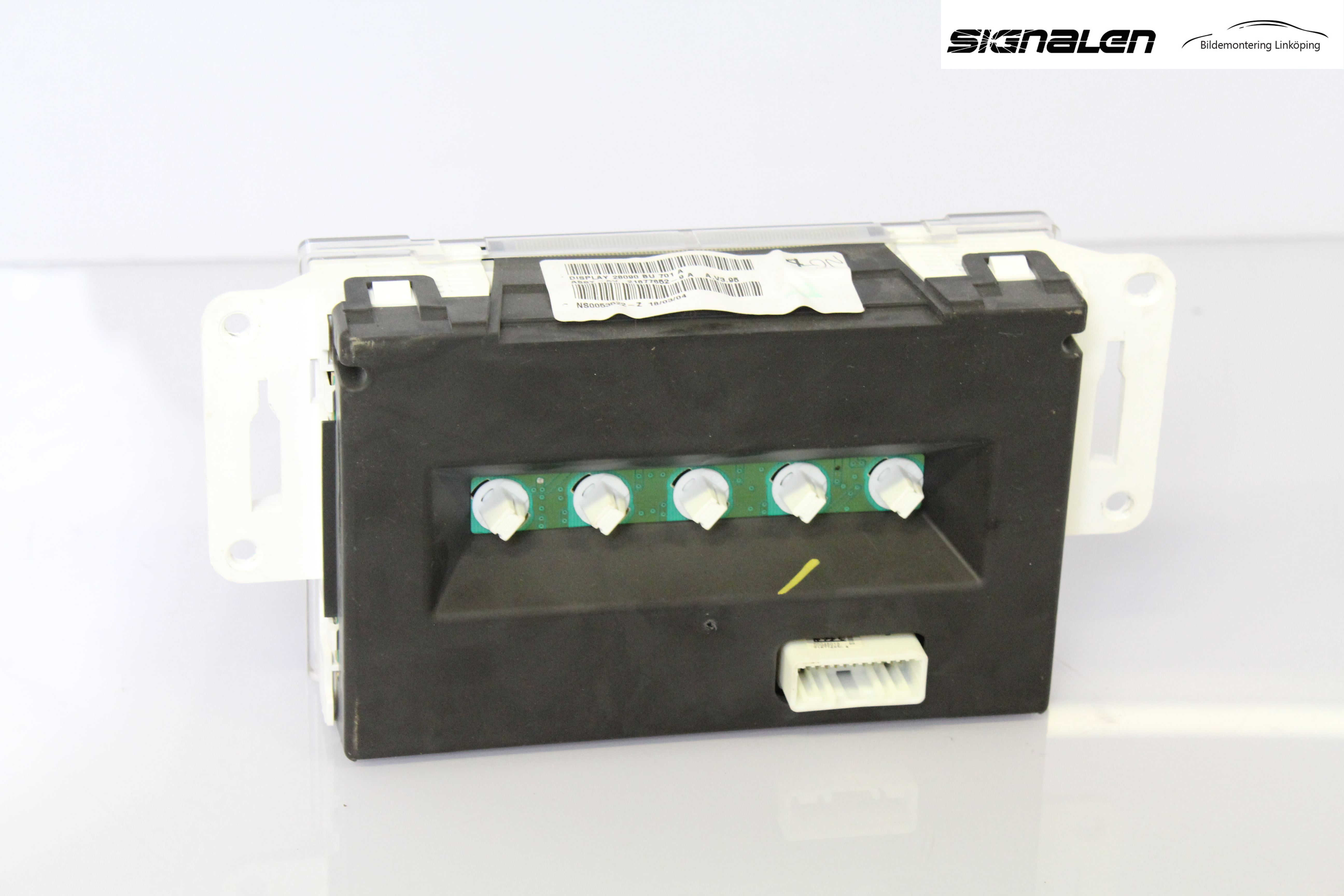 Nissan ALMERA    00-06 Färddator