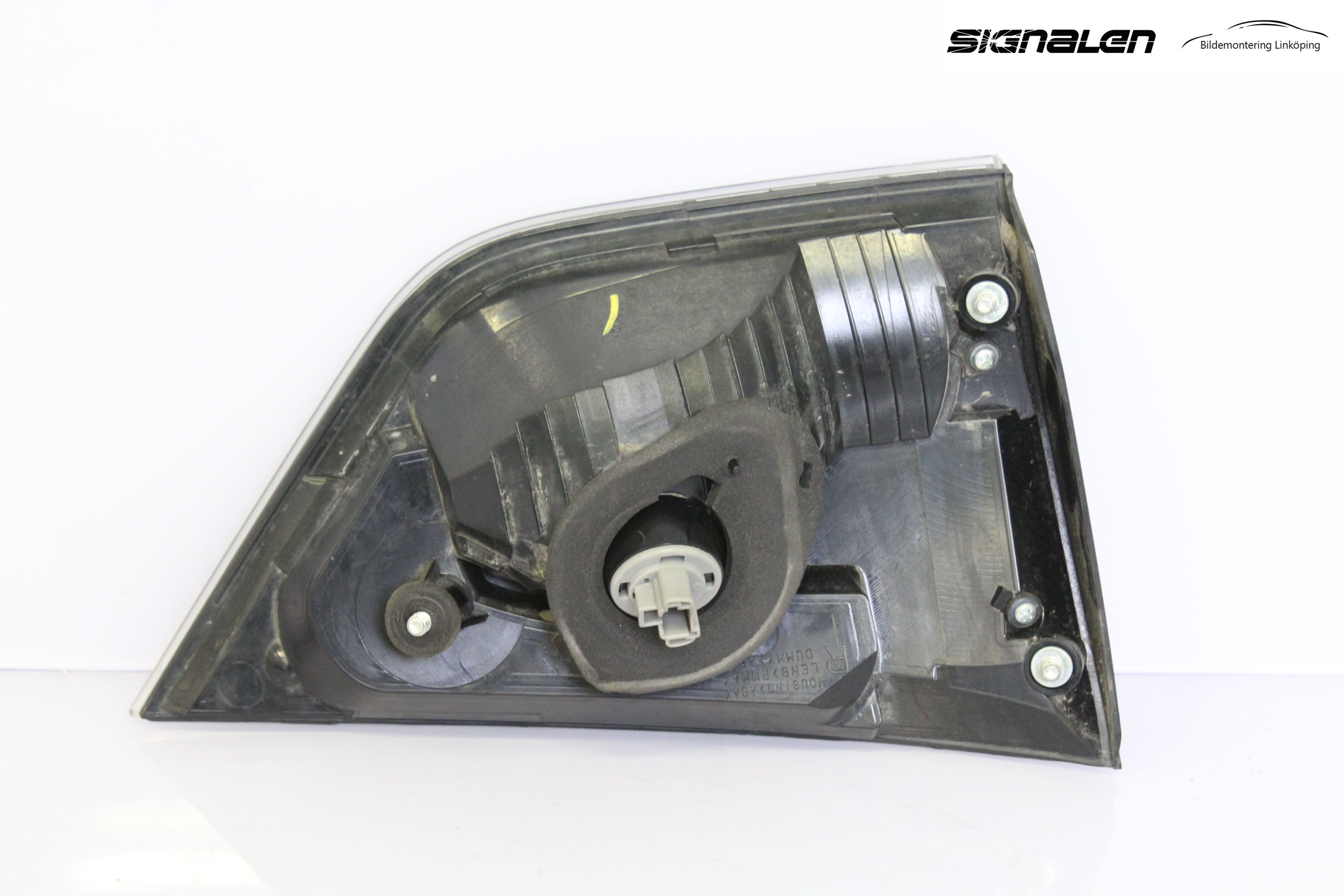 Mitsubishi OUTLANDER 07-12 Bakljus Lucka Hö