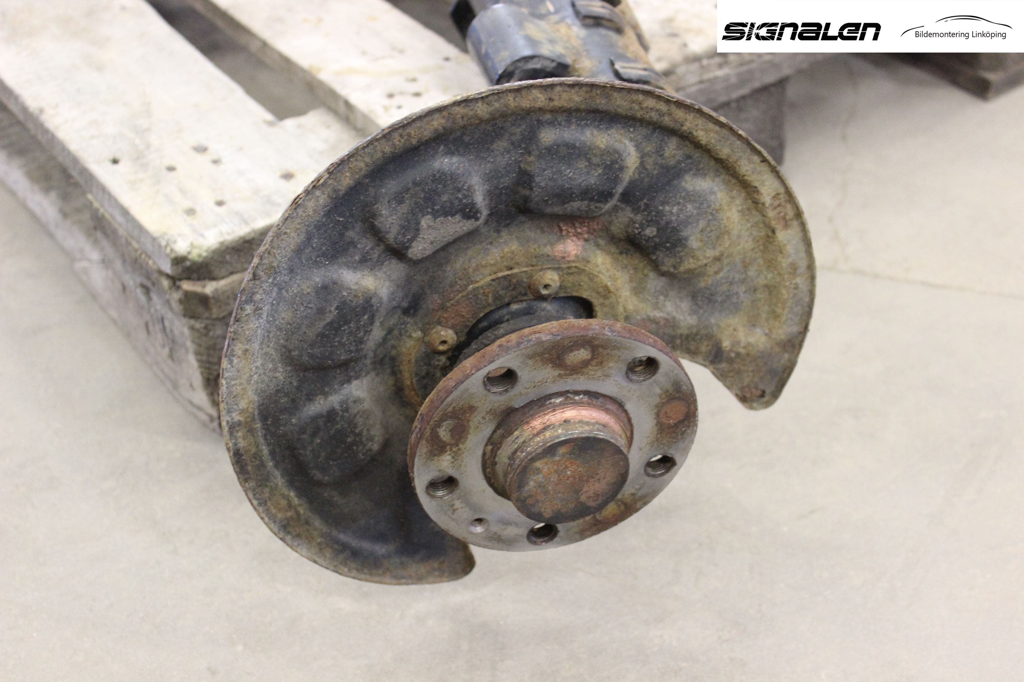 Volkswagen VW CADDY 11-15 Bakaxel