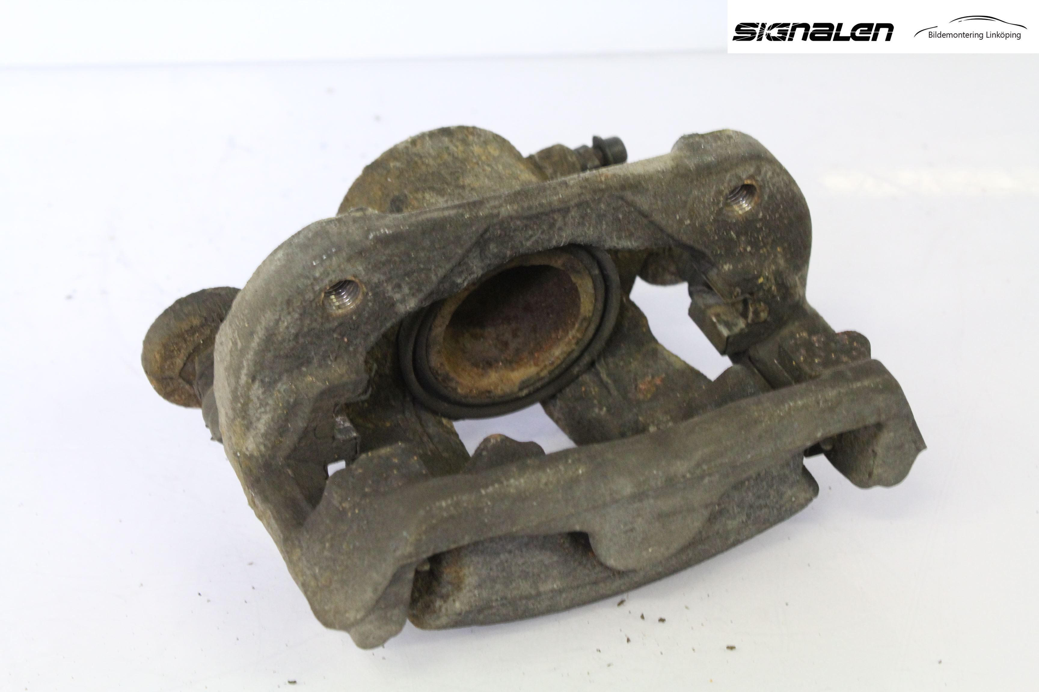 BMW 1 E87/81 5D/3D 03-11 Bromsok Fram Vänster