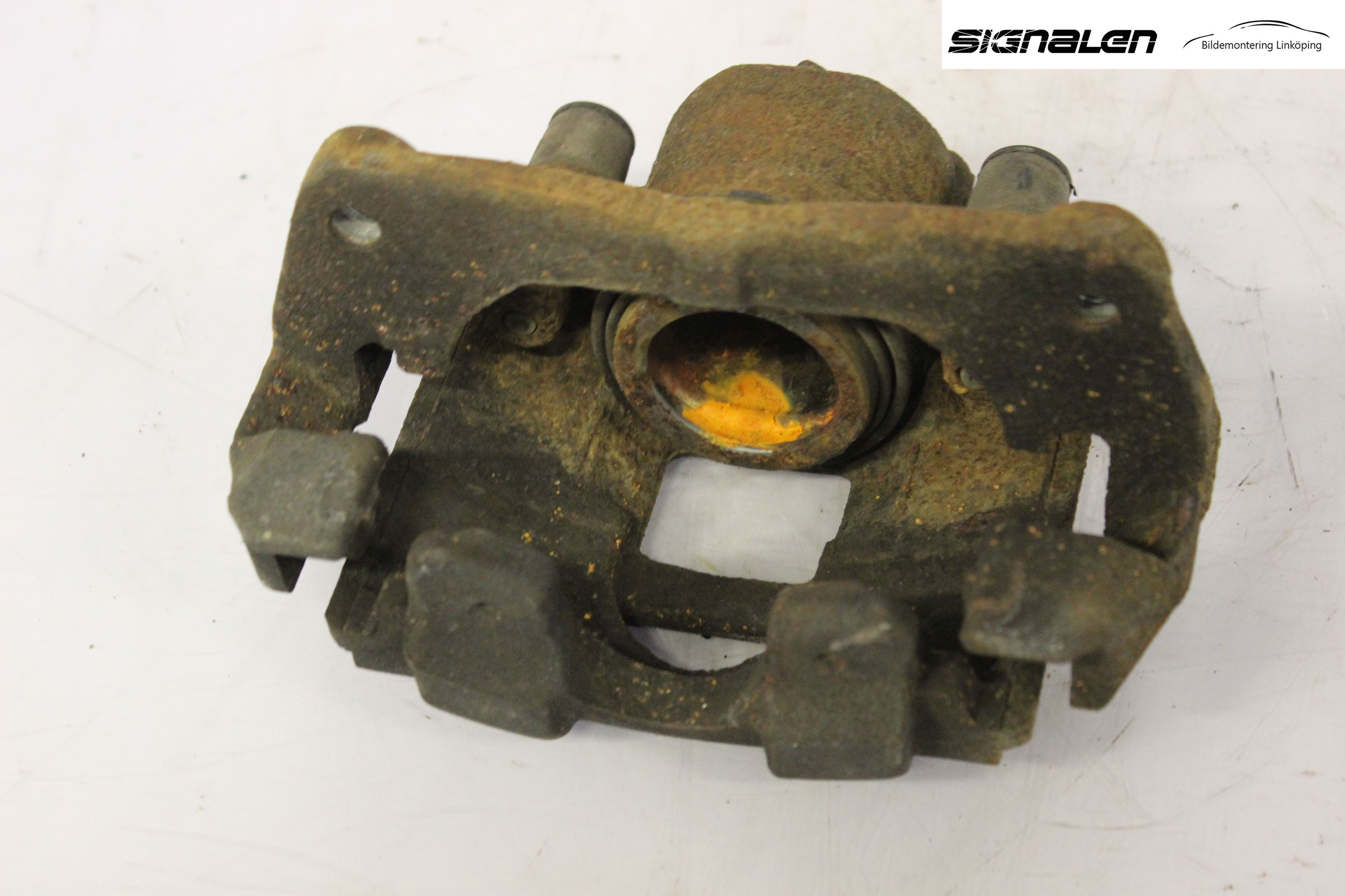 Toyota YARIS XP130 12-14 Bromsok Fram Vänster