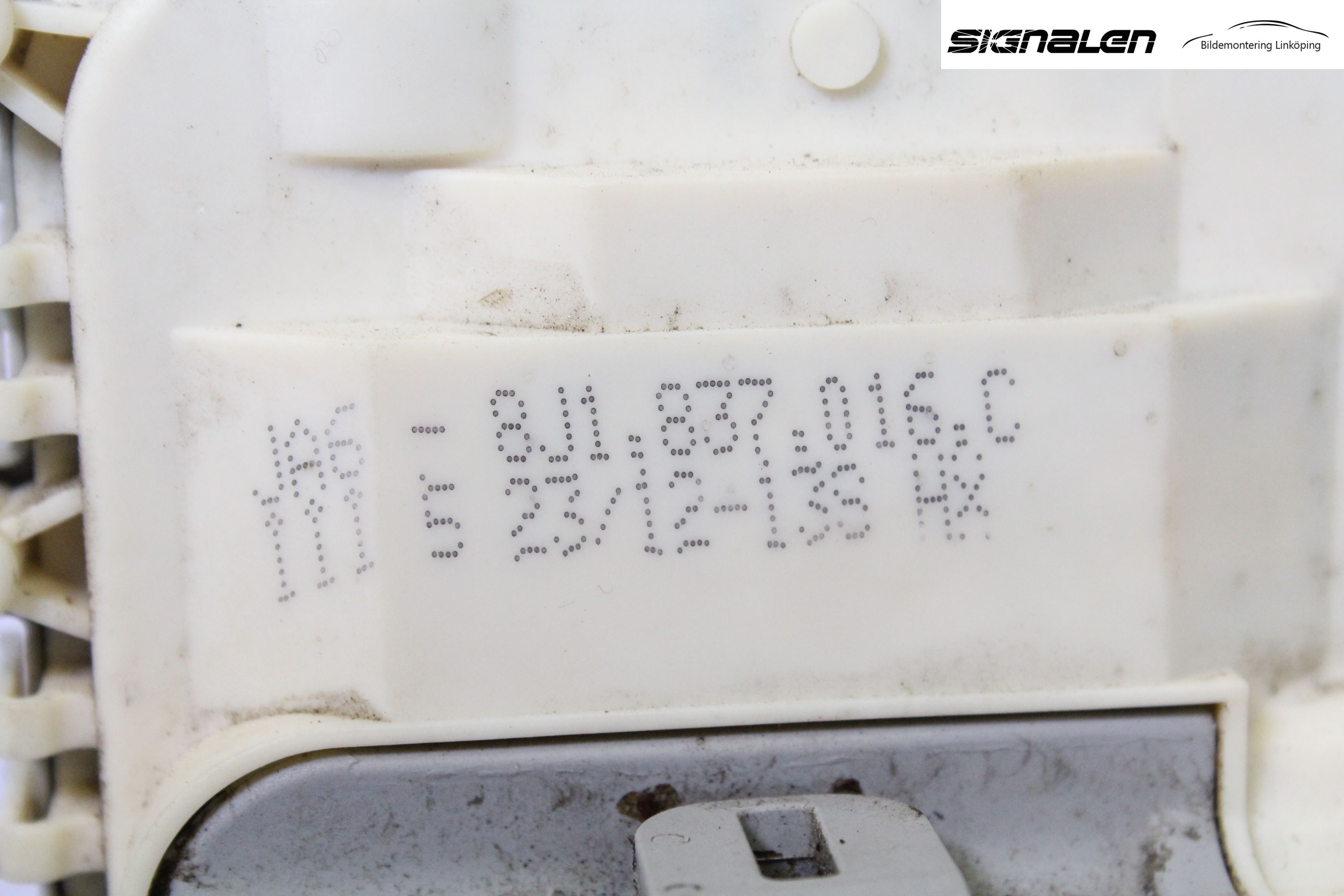 Audi A6/S6 4G 11-18 Låskista-Dörrlås