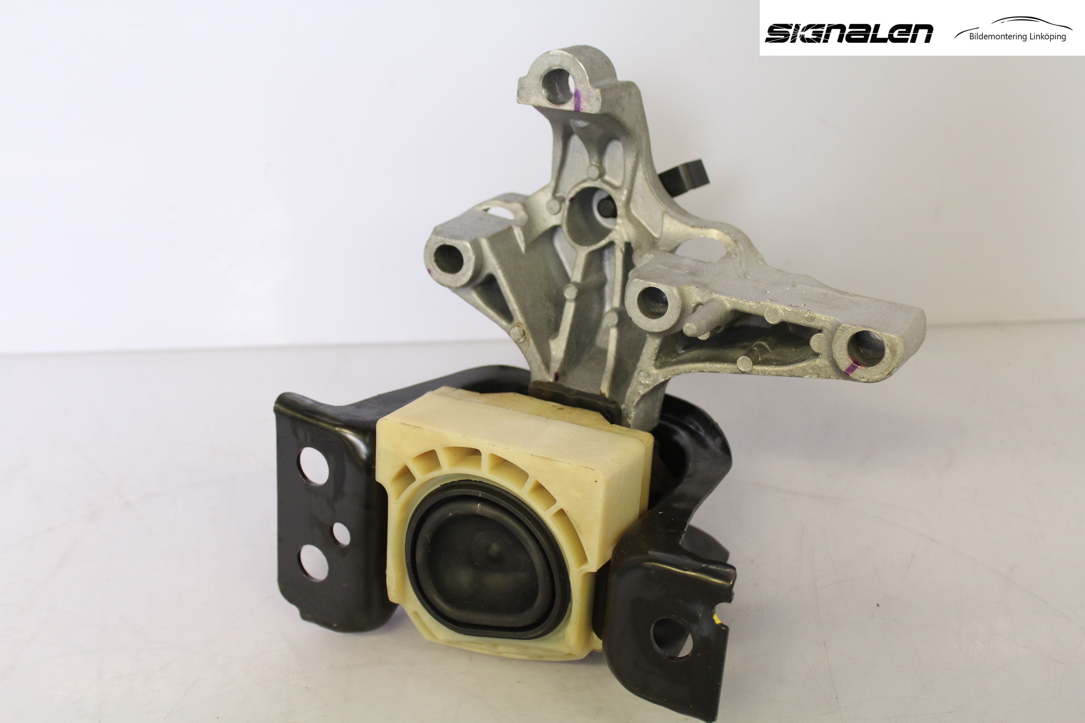 Dacia DOKKER 13- Motorfäste