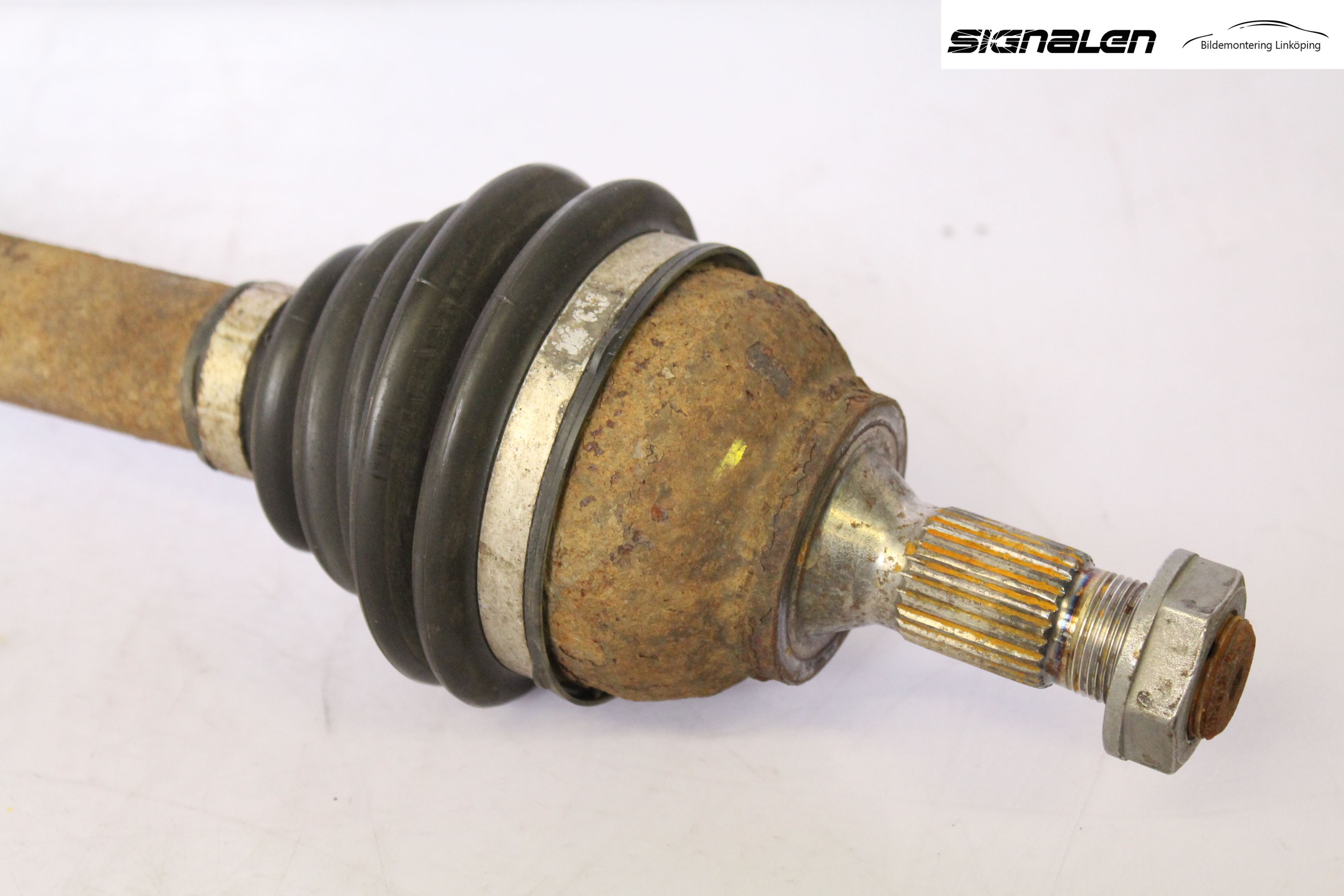 Peugeot 3008 09-16 Drivaxel Fram Vänster