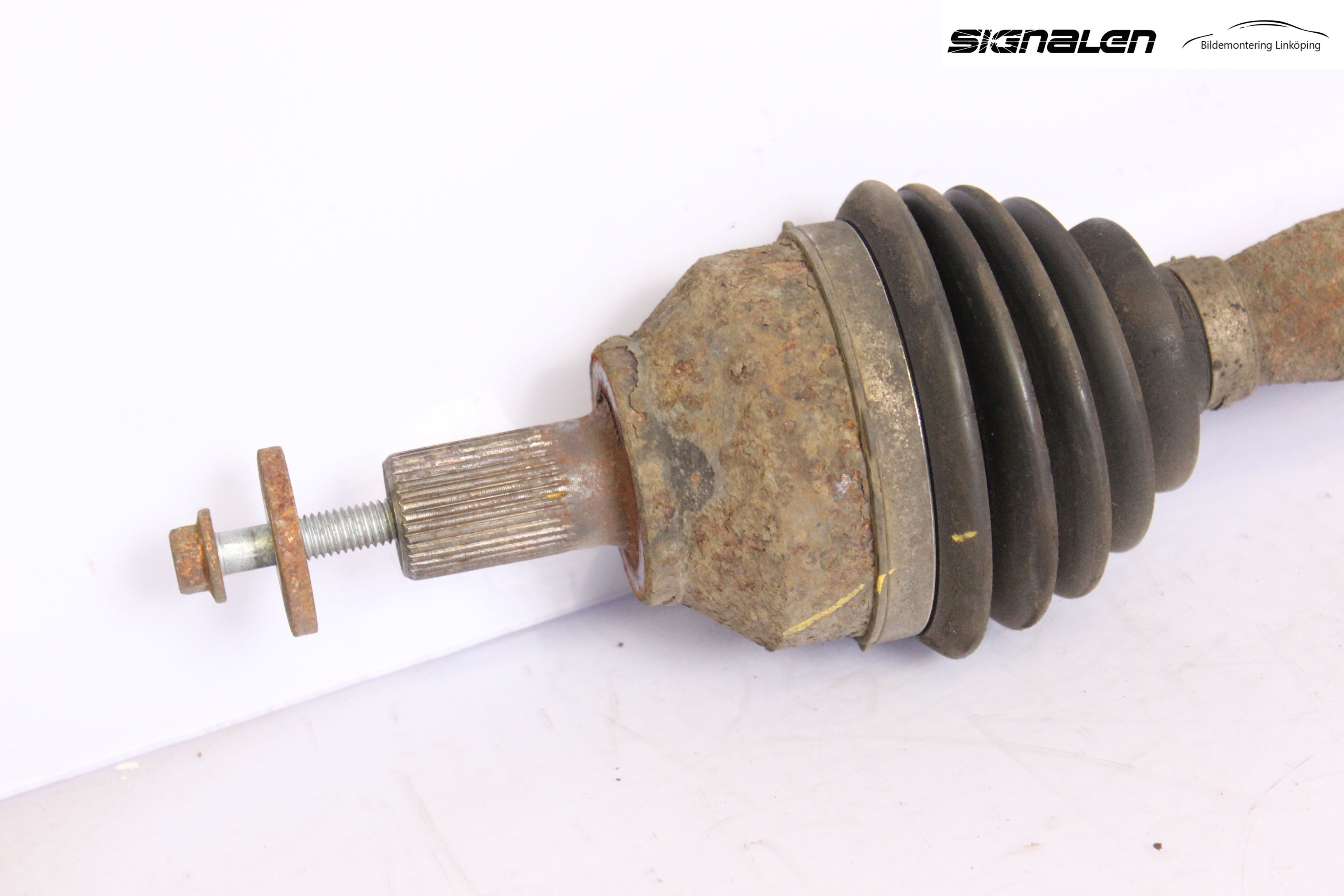 Ford FOCUS C-MAX I 03-06 Drivaxel Fram Höger