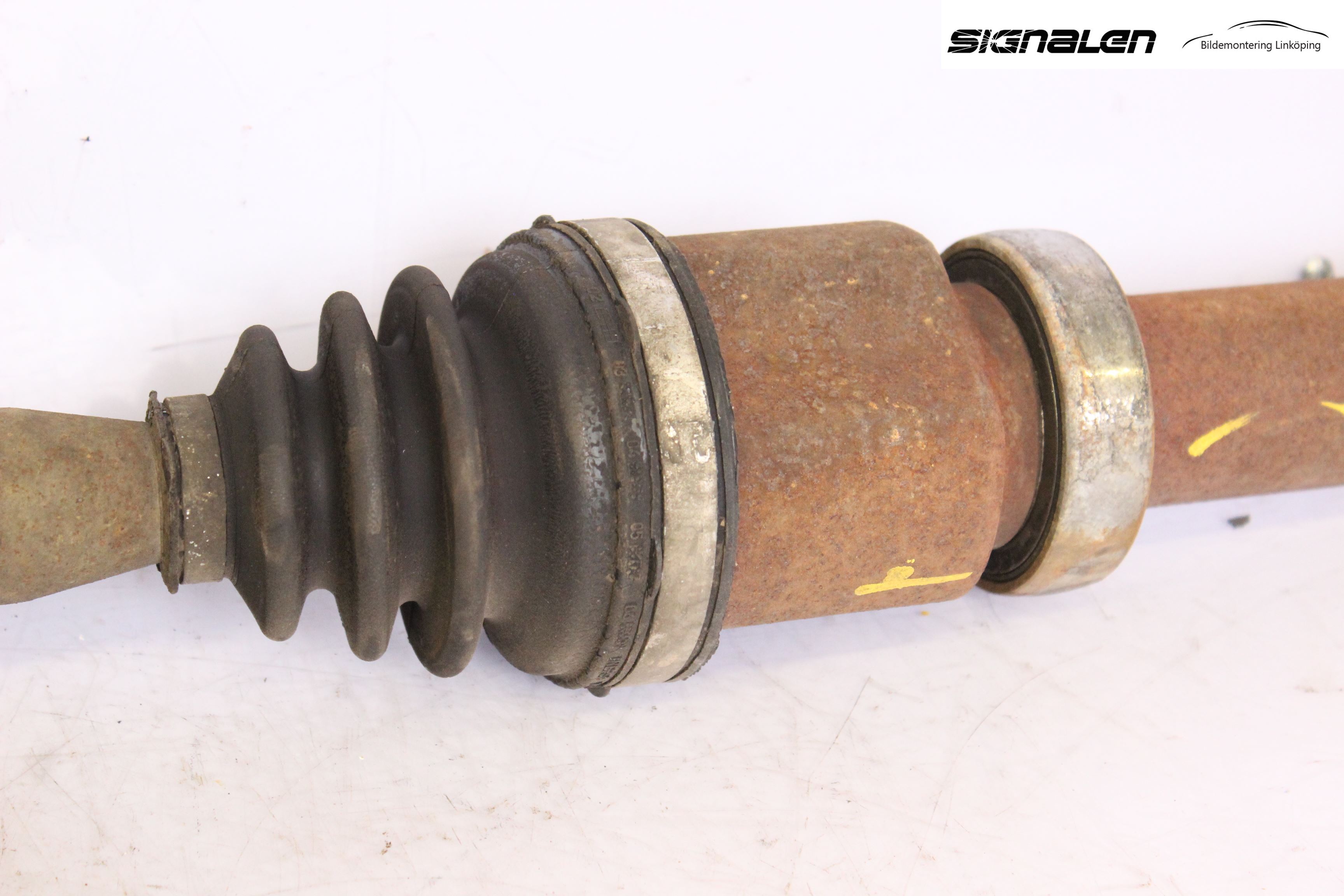 Ford FOCUS C-MAX I 03-06 Drivaxel Fram Höger