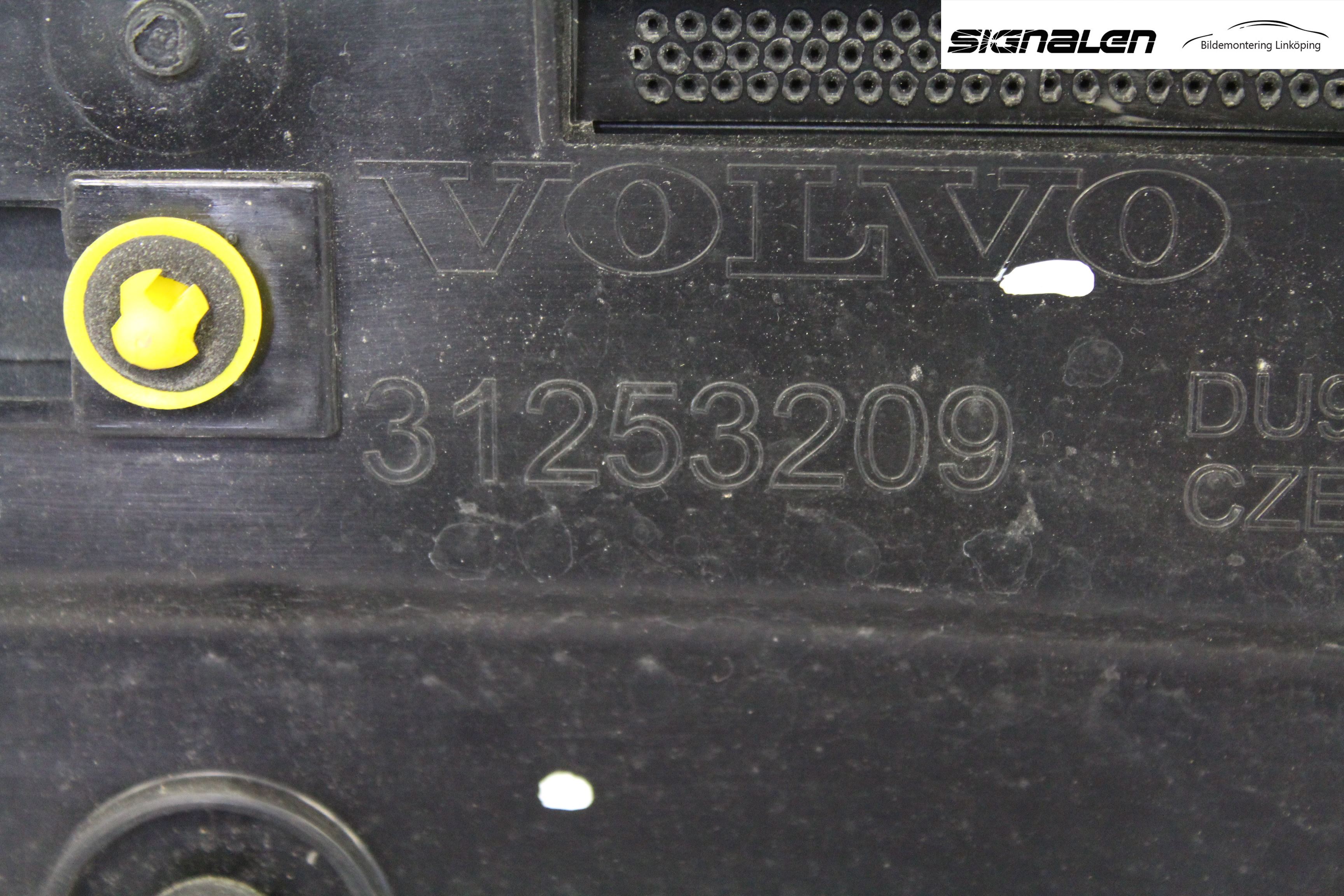 Volvo V60 11-13 Spoiler Baklucka