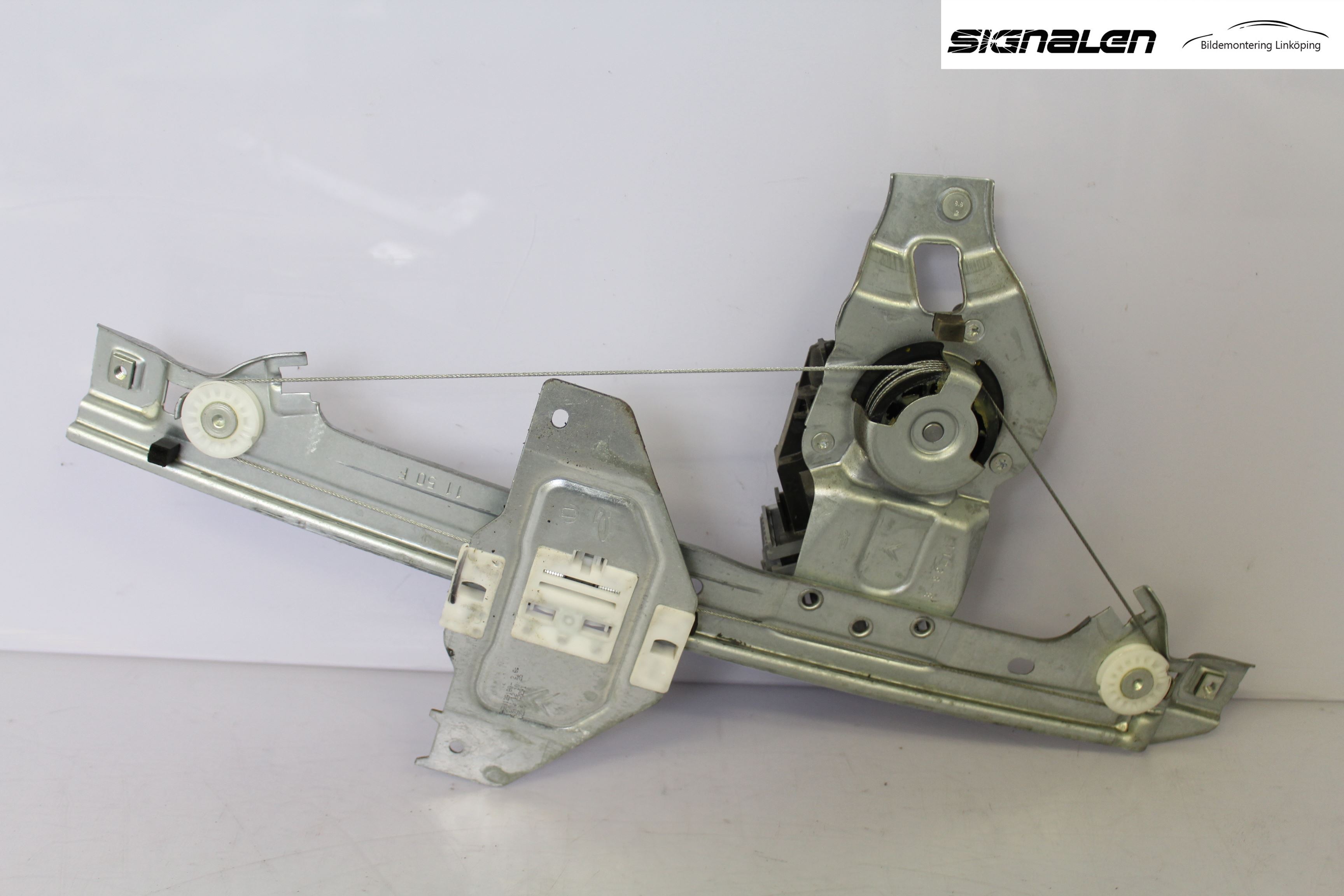 Citroen C3 10-17 Fönsterhissmotor