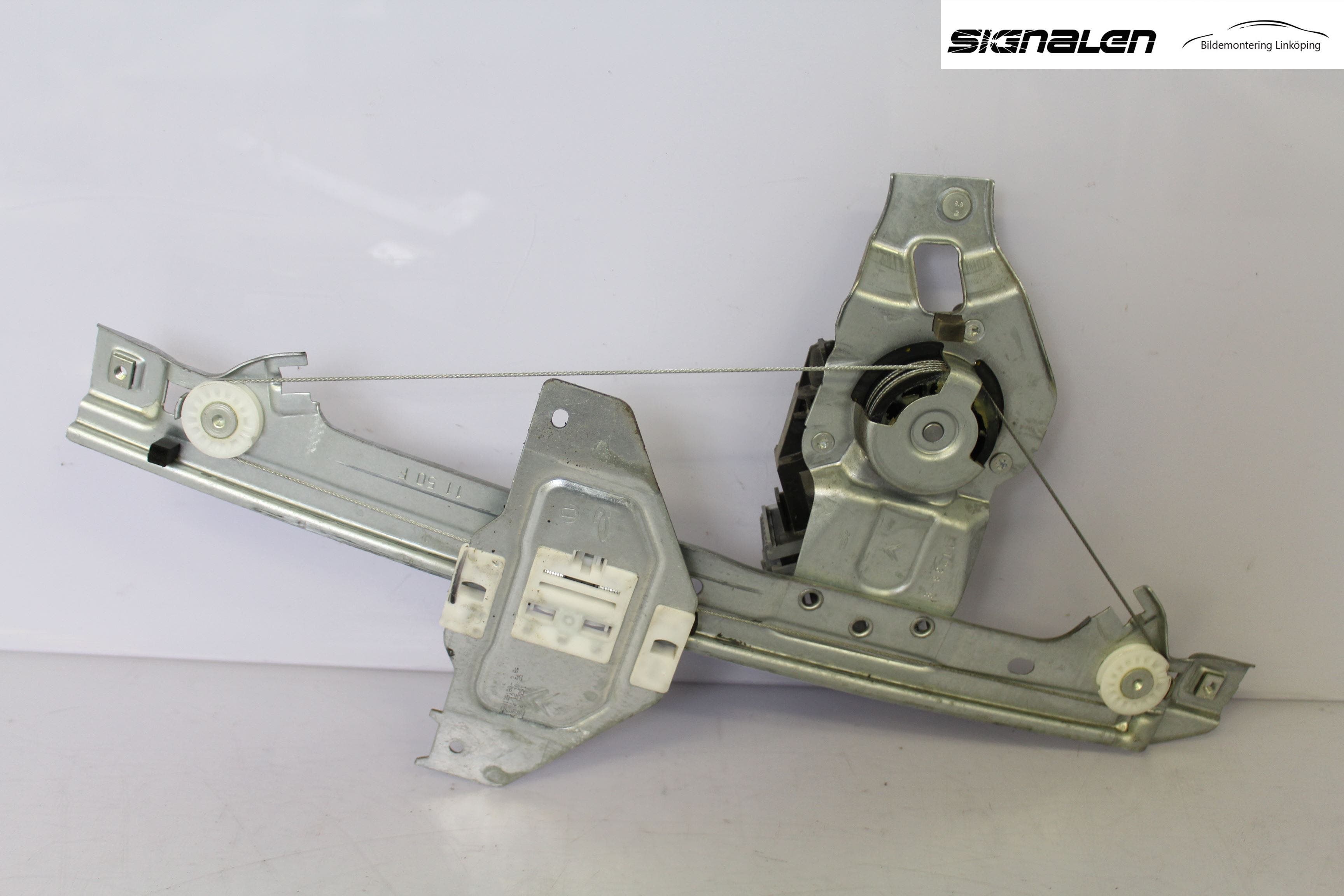 Citroen C3 10-17 Fönsterhissmotor