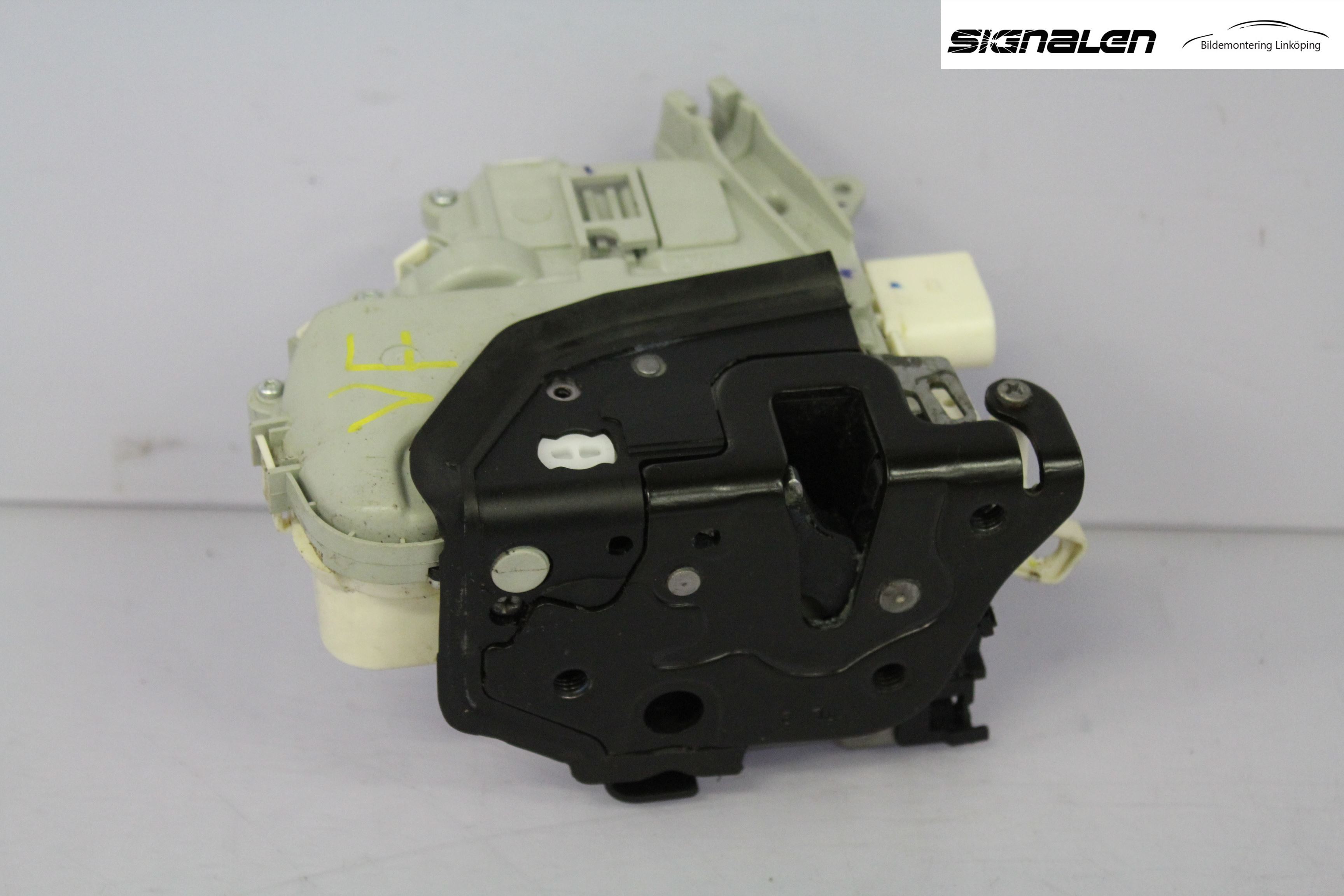 Audi A6/S6 4G 11-18 Låskista-Dörrlås