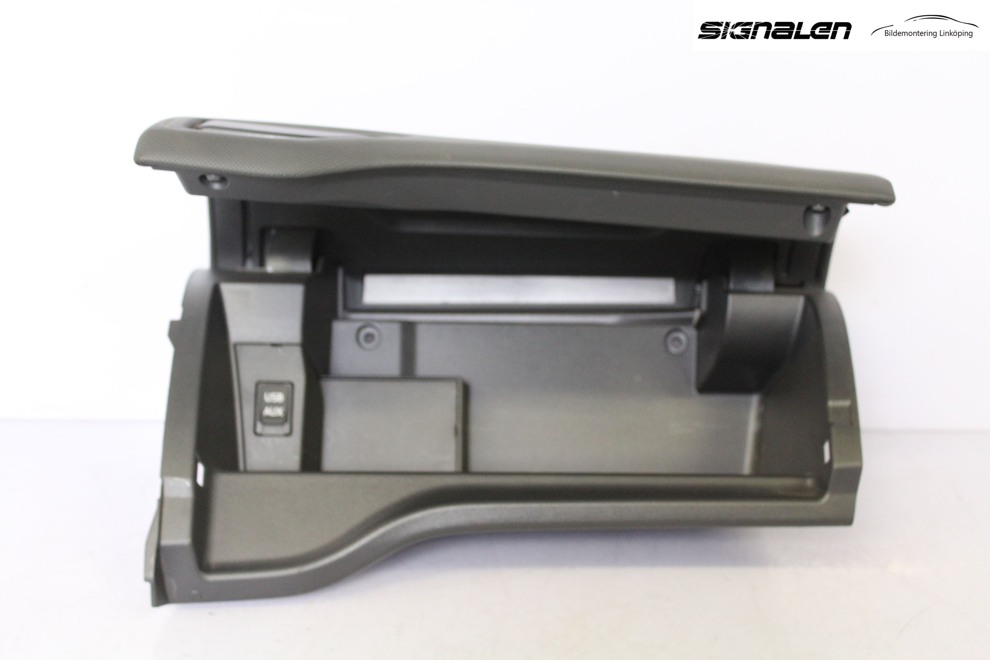 Toyota AURIS 10-12 Handskfack