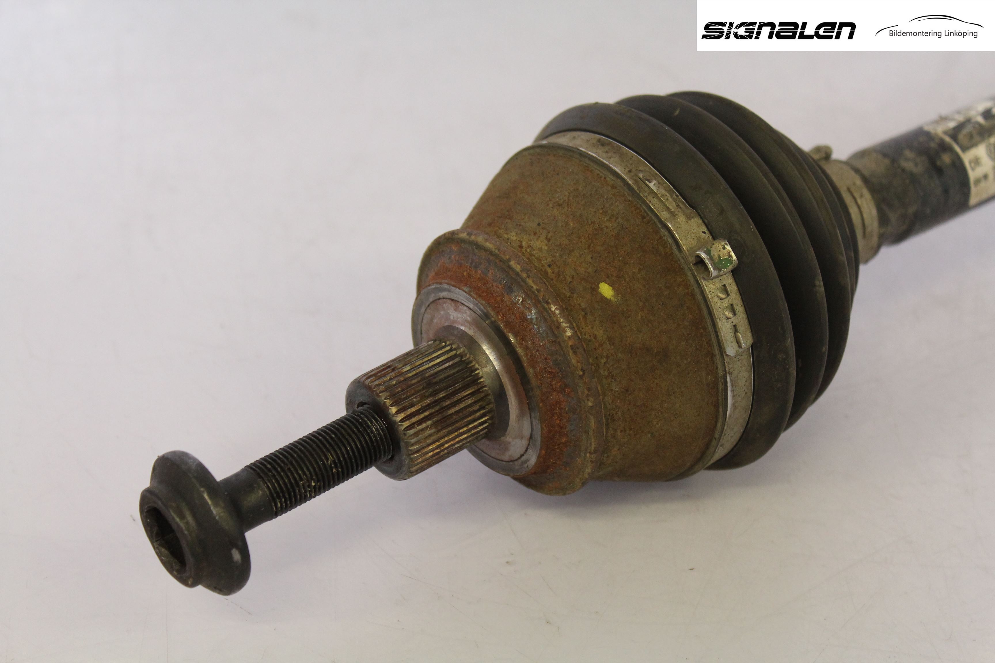 Audi A6/S6     05-11 Drivaxel Fram Vänster