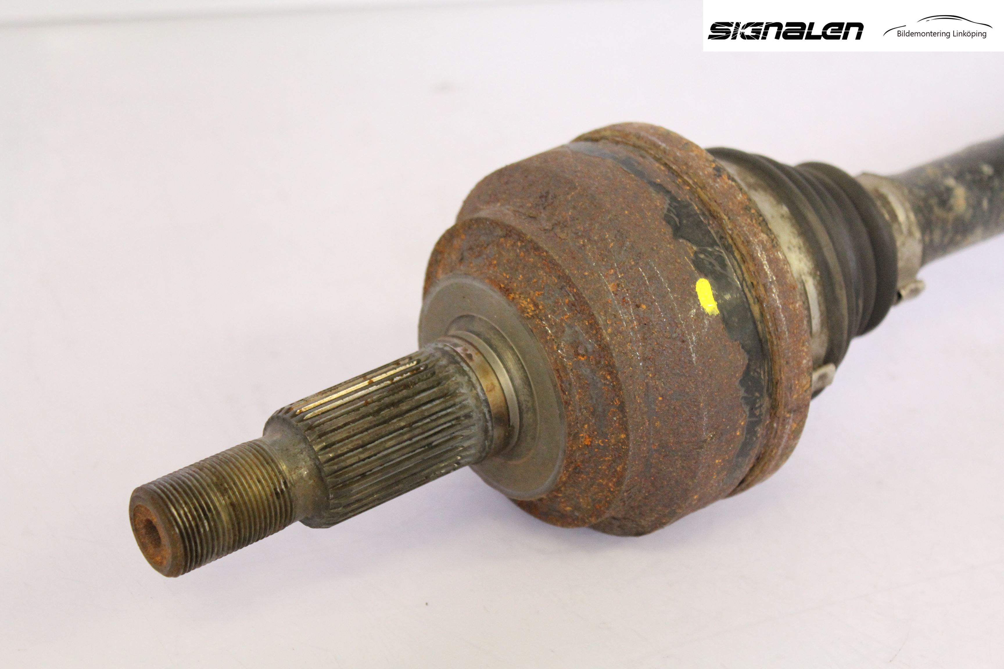 Volkswagen VW TOUAREG 7L 03-10 Drivaxel Bak Höger