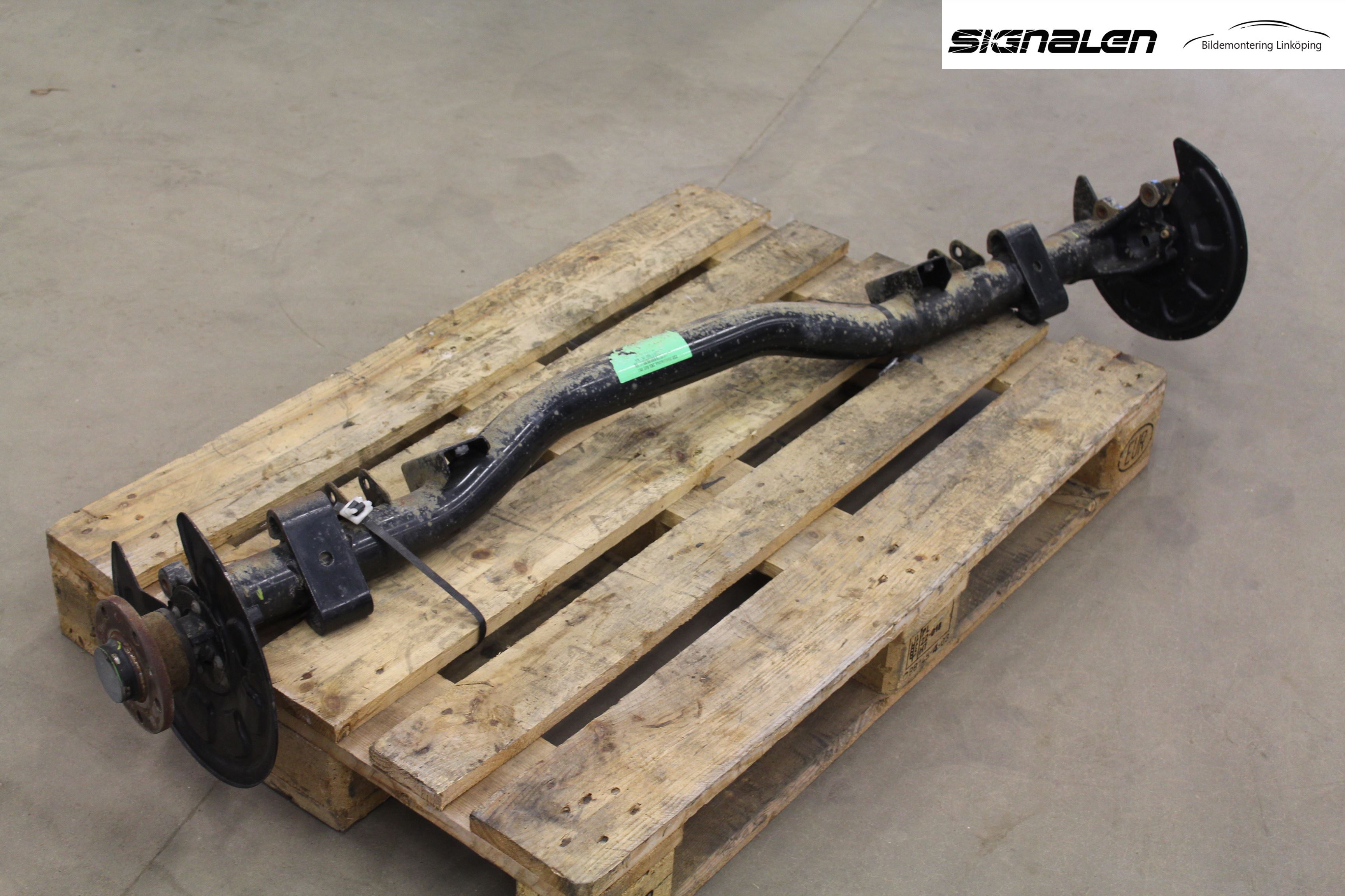 Volkswagen VW CADDY 11-15 Bakaxel