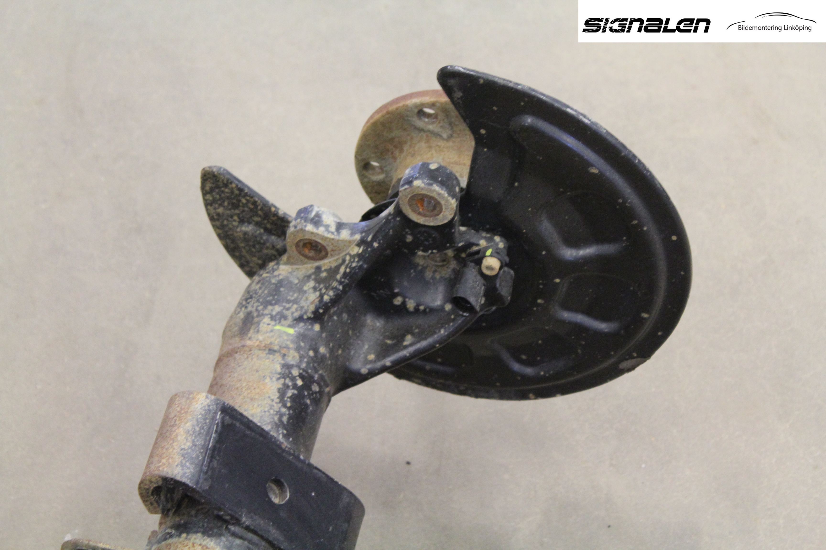 Volkswagen VW CADDY 11-15 Bakaxel