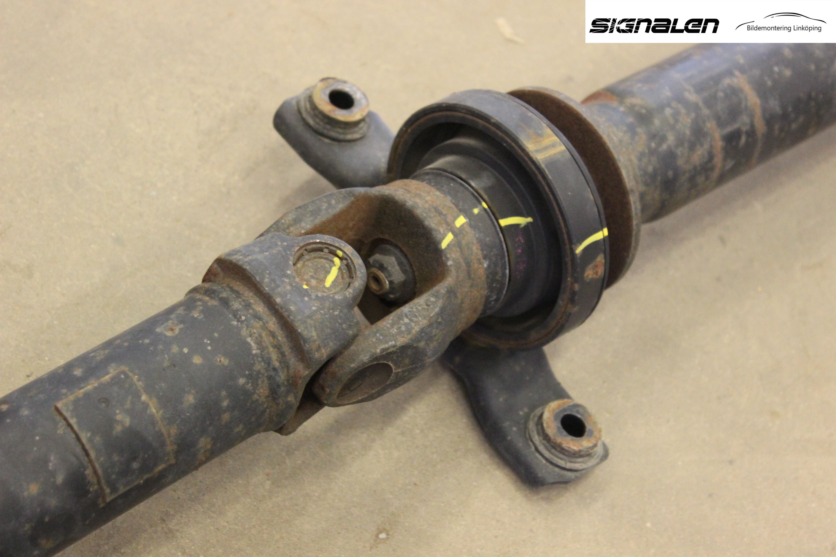 Subaru IMPREZA II  06-07 Mellanaxel Komp