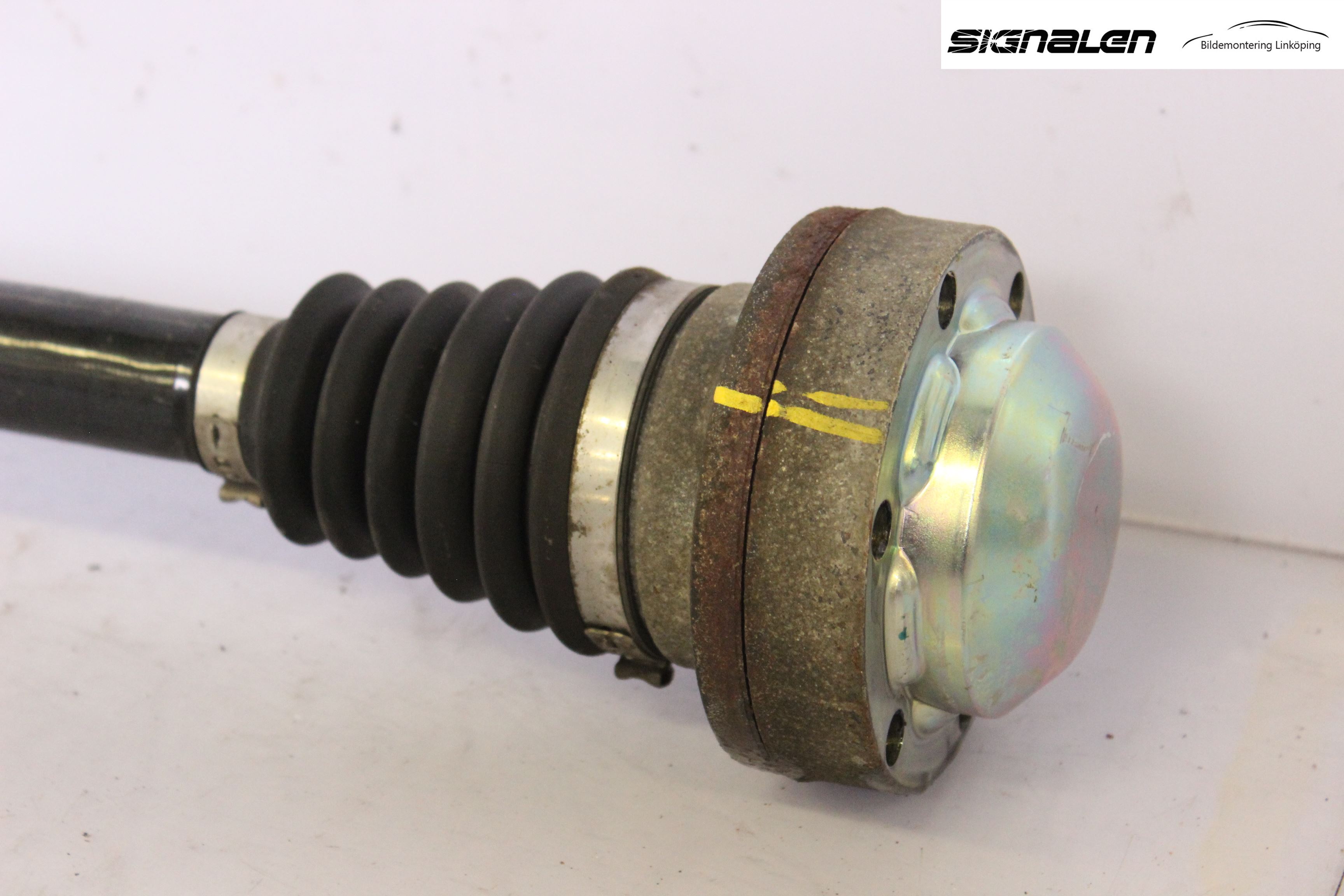 Audi A5 07-16 Drivaxel Bak Vänster