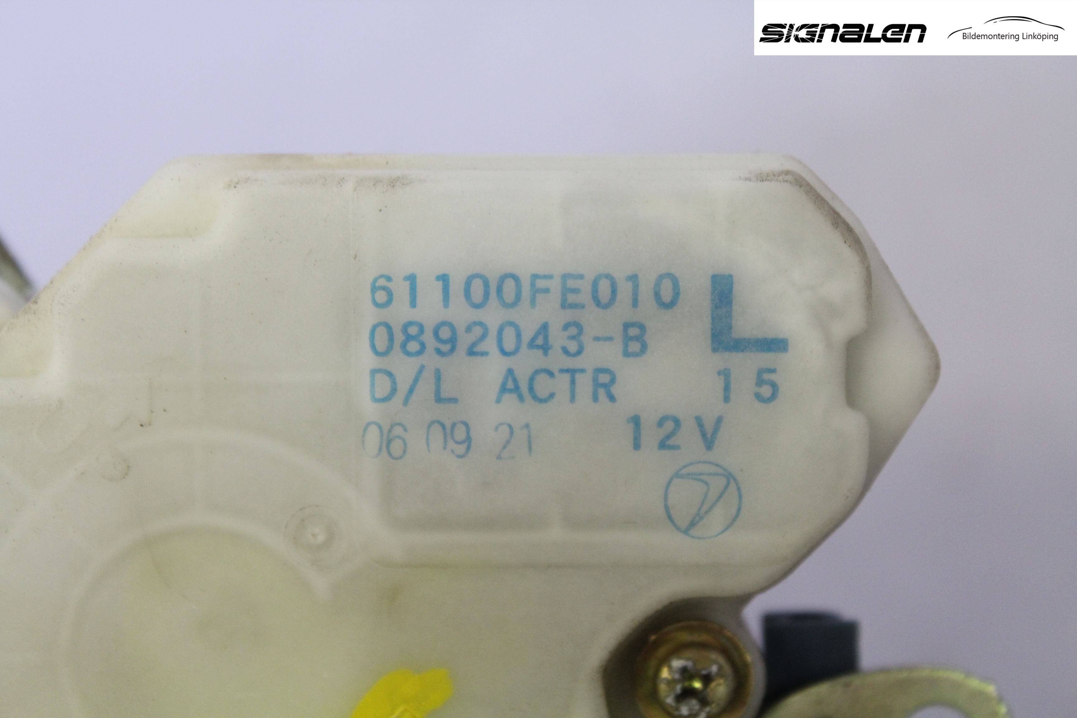 Subaru IMPREZA II  06-07 Låskista-Dörrlås