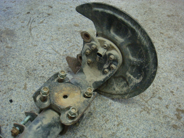 Volkswagen VW CADDY      04-10 Bakaxel