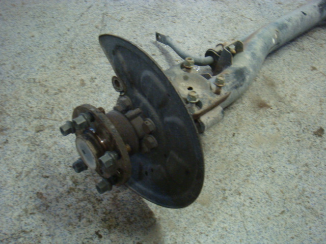 Volkswagen VW CADDY      04-10 Bakaxel