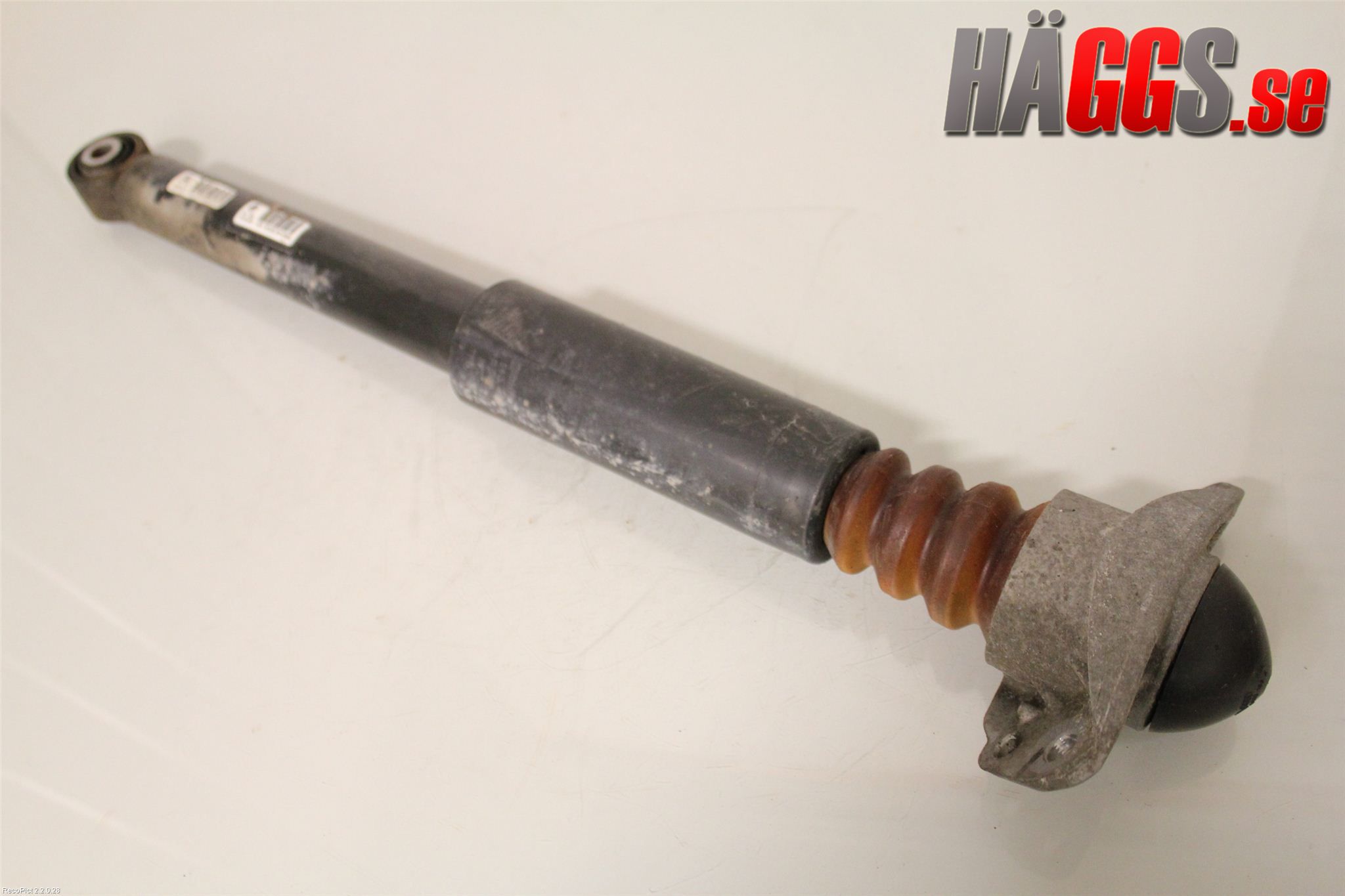 Volkswagen VW PASSAT 05-11 Stötdämpare Bak