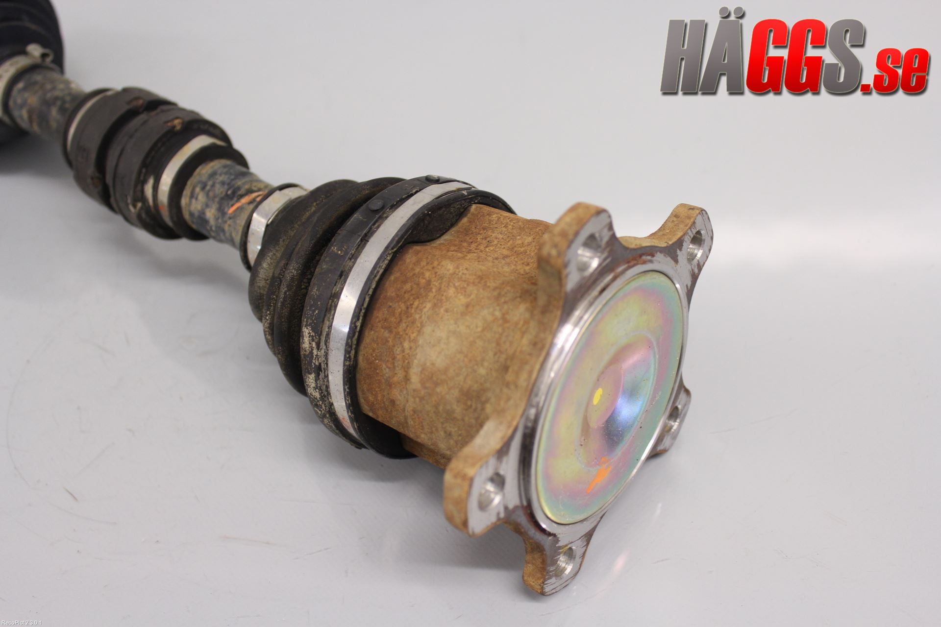 Nissan X-TRAIL     01-07 Drivaxel Fram Höger