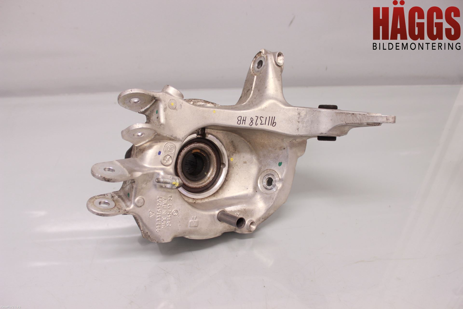 Porsche 911 64- Hjullagerhus-Spindel Hö B