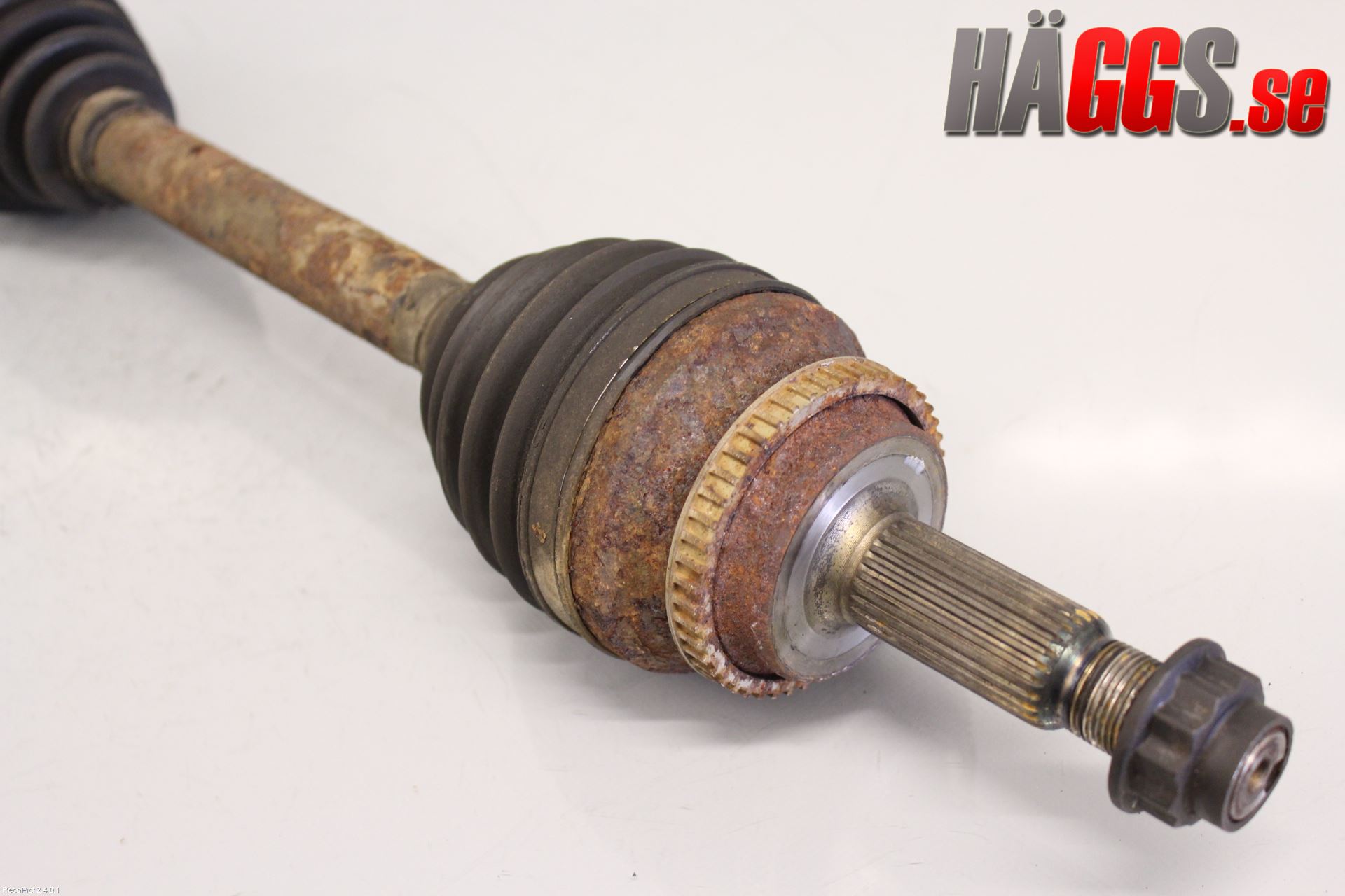 Toyota RAV 4 00-06 Drivaxel Fram Höger