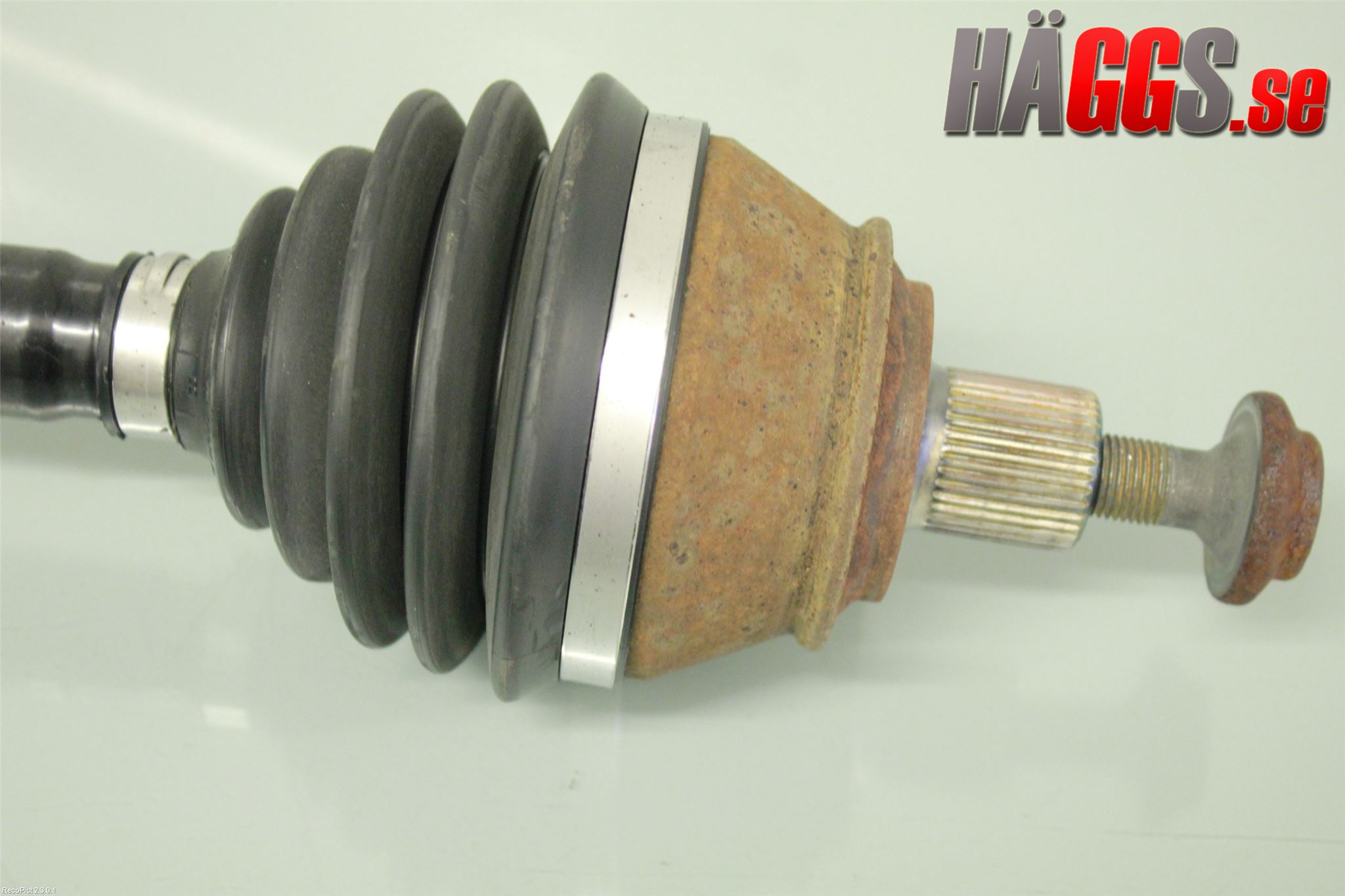 Audi A6/S6     05-11 Drivaxel Fram Vänster