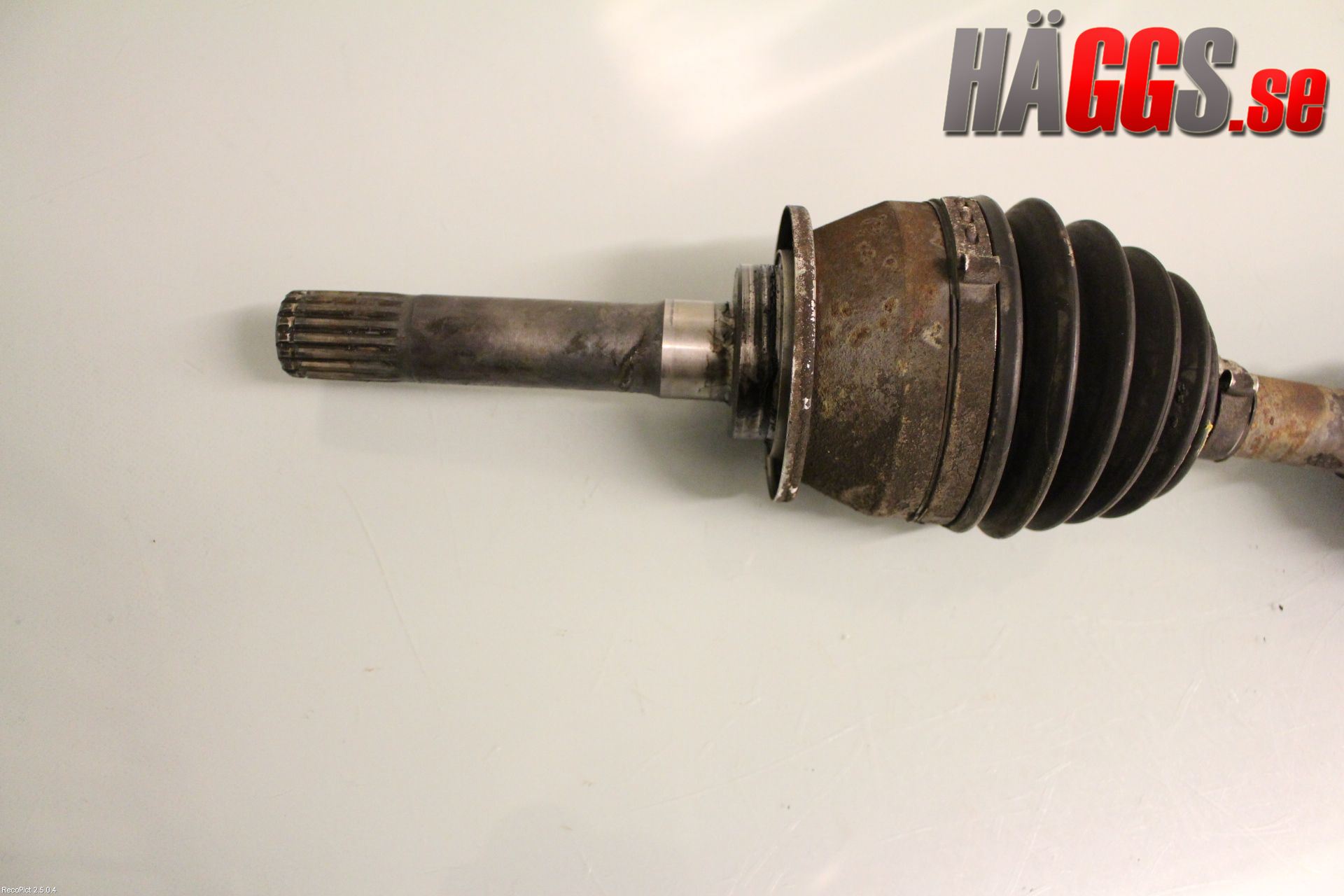 Isuzu D-MAX Drivaxel Fram Höger