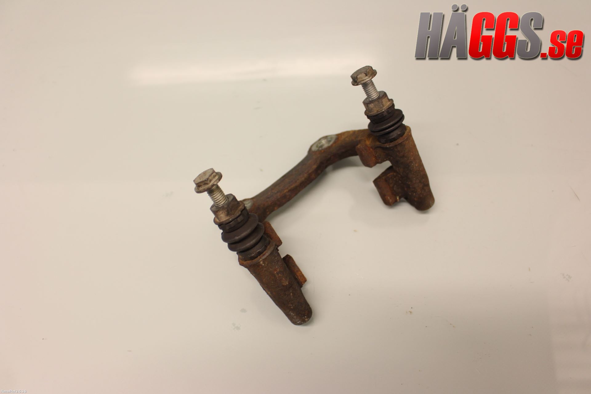 Renault CLIO III  09-12 Bromsokshållare