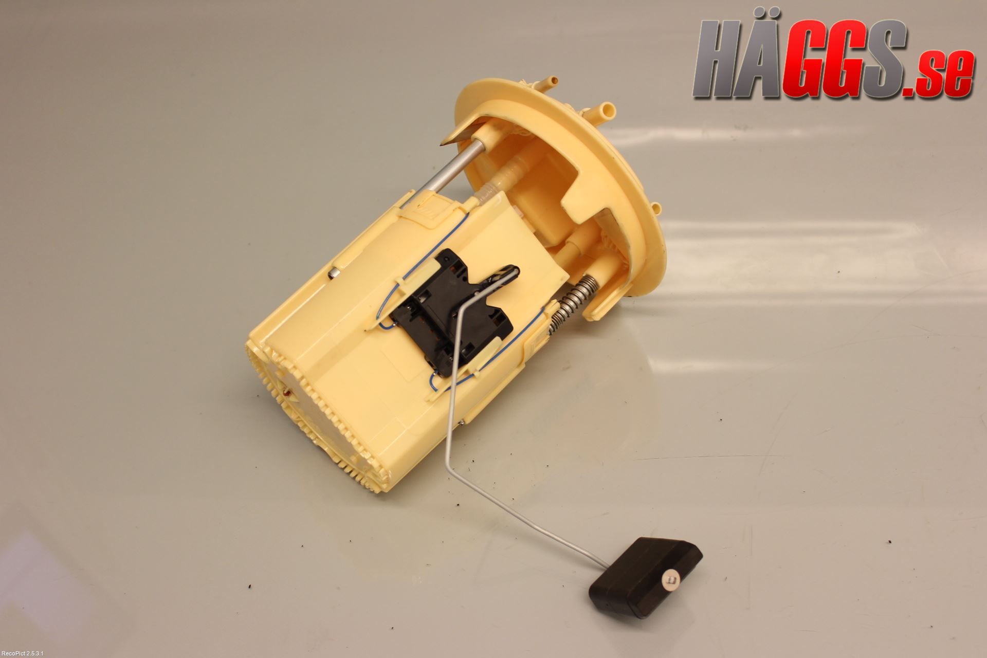 Peugeot PARTNER 08-15 Givare Tank