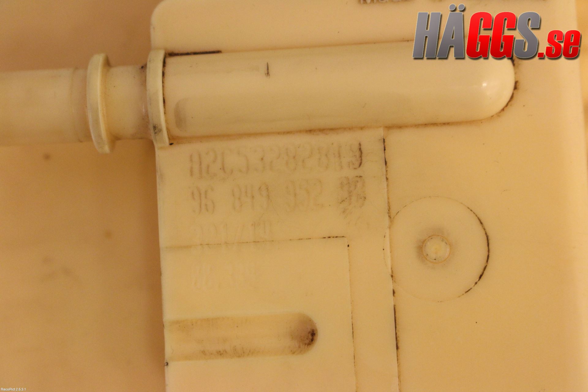 Peugeot PARTNER 08-15 Givare Tank