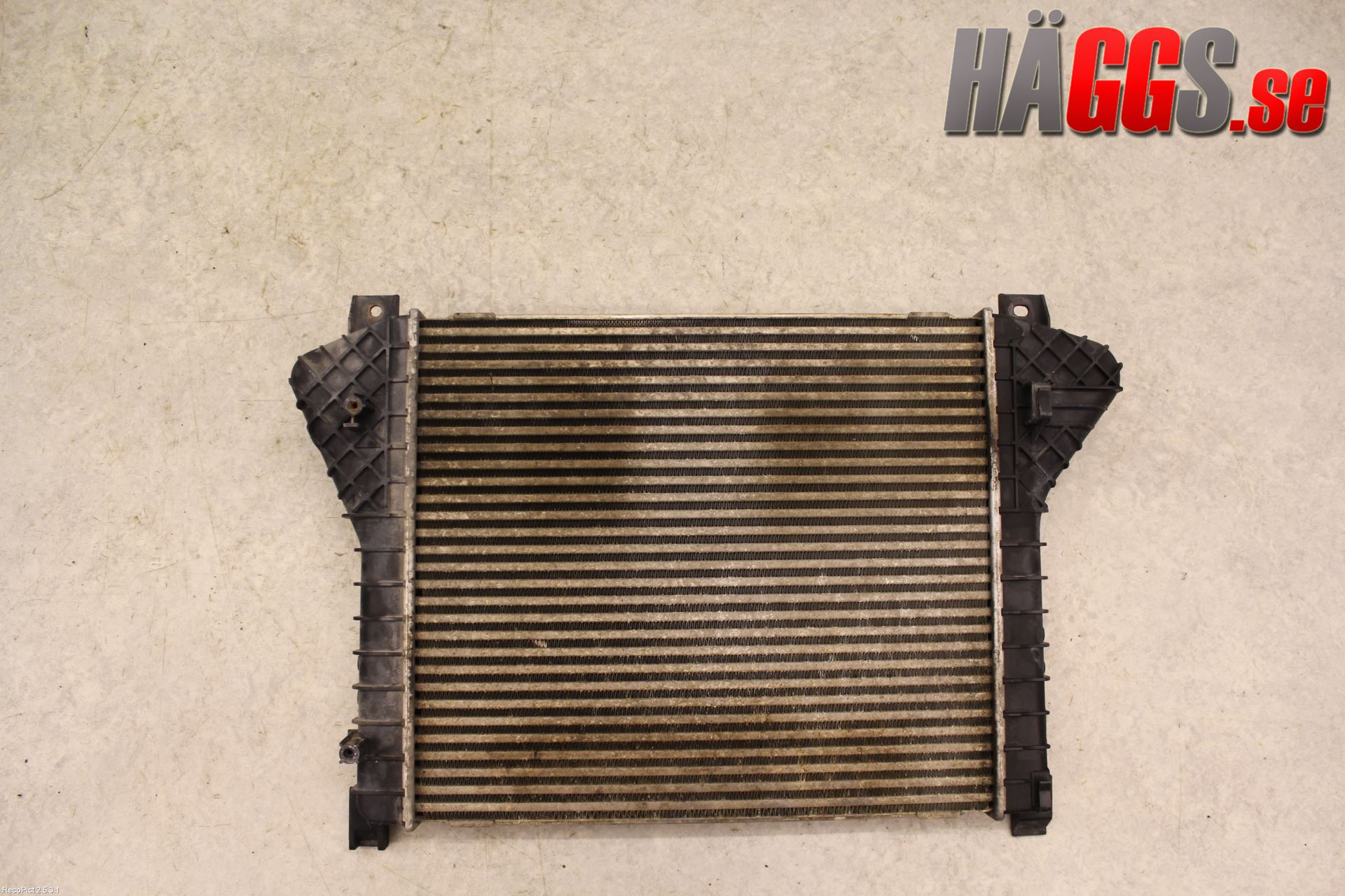 Dodge NITRO Laddluft-Intercooler Kyl