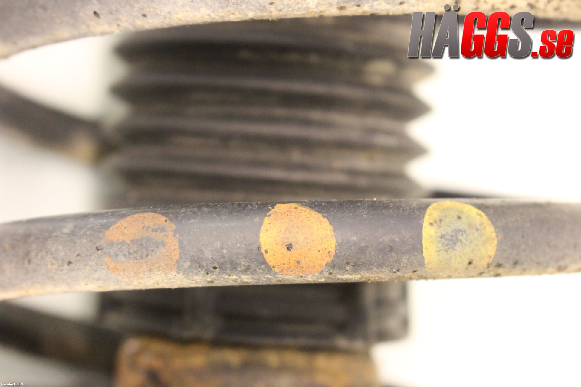 Volvo XC70 08-13 Fjäderben Fram Höger