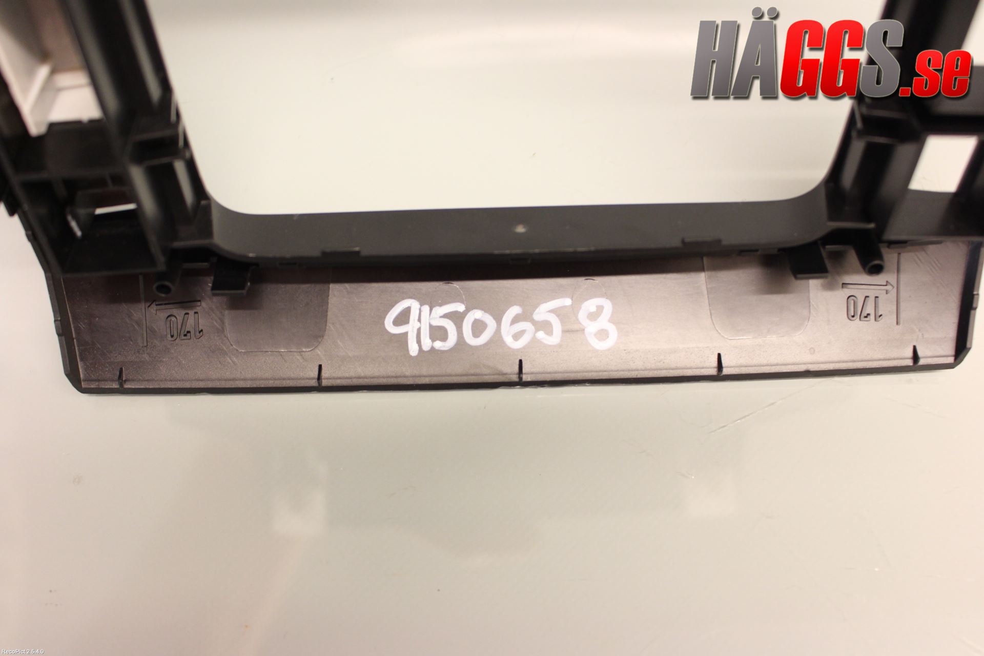 Volkswagen VW AMAROK 2H 10-22 Instrument-Radio Sarg