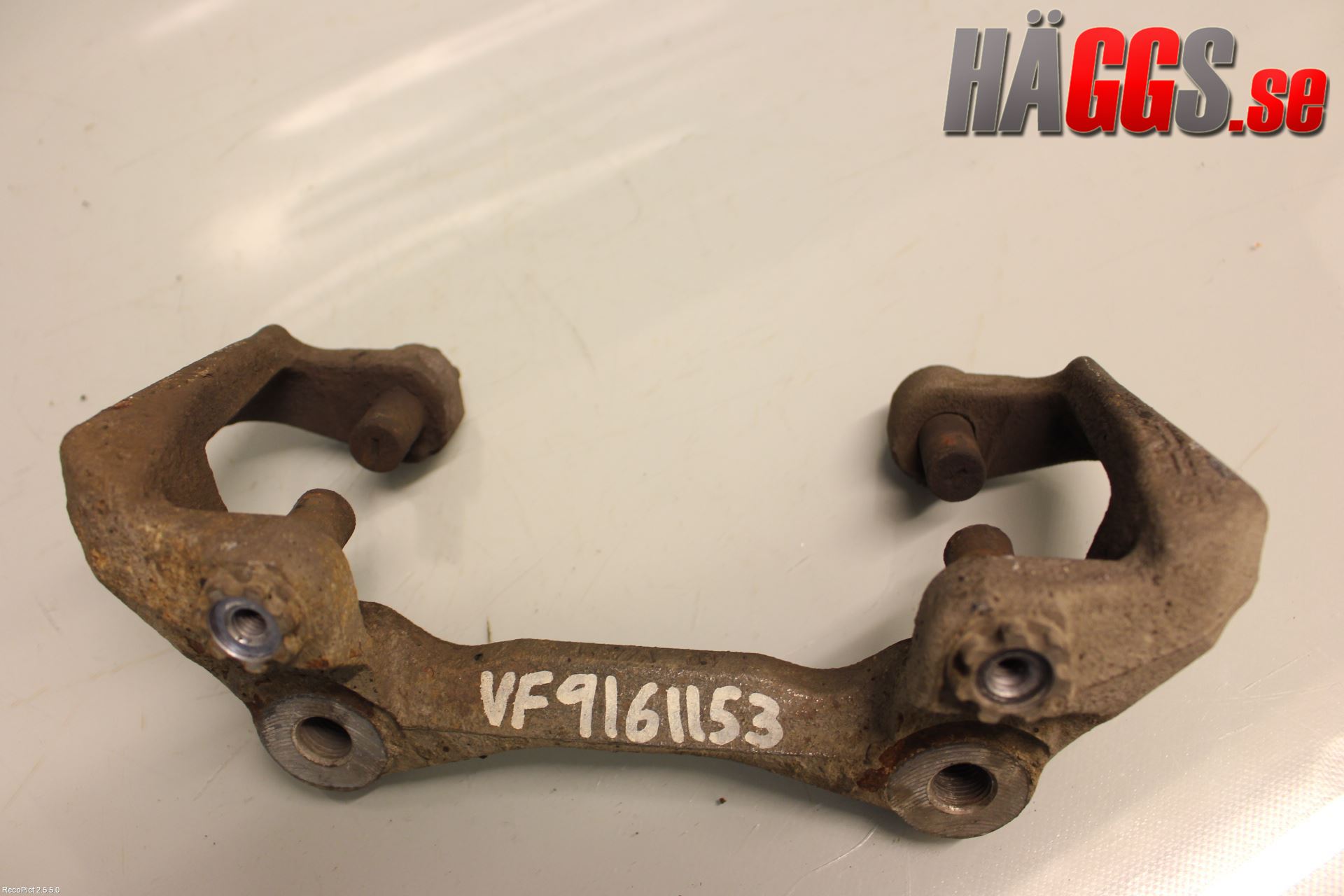 Audi A4/S4 08-11 Bromsokshållare