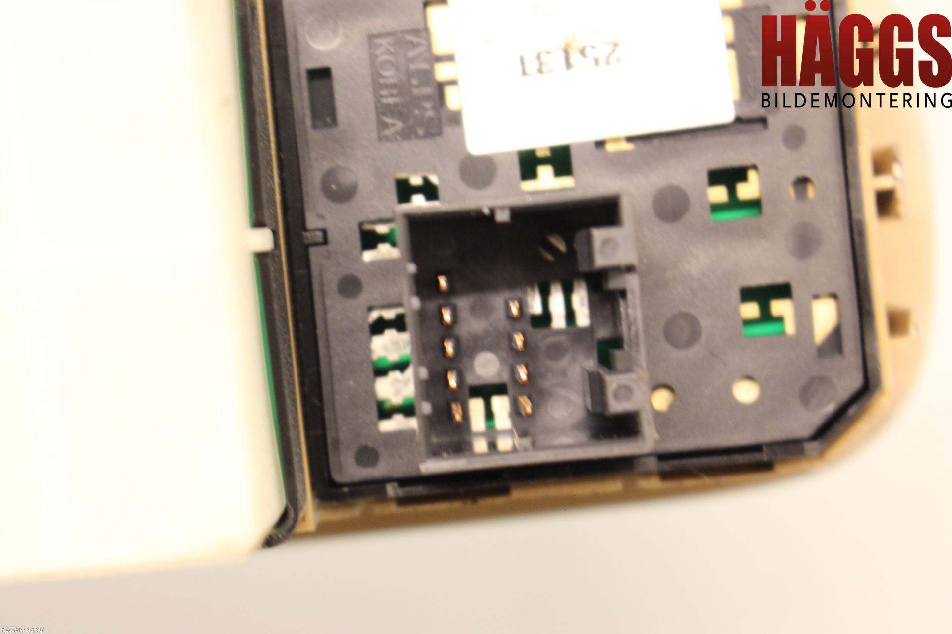 Suzuki LIANA Strömställare Elhiss