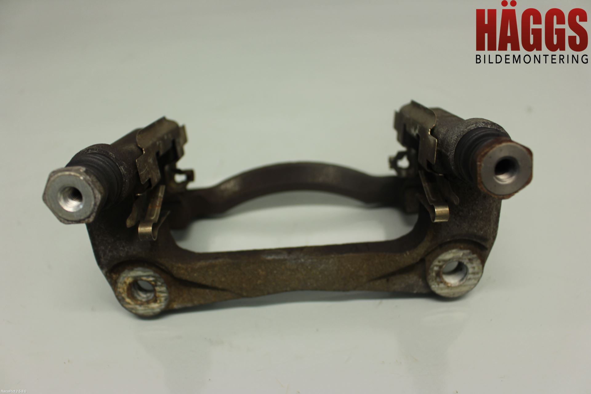 Suzuki SWIFT 11-16 Bromsokshållare